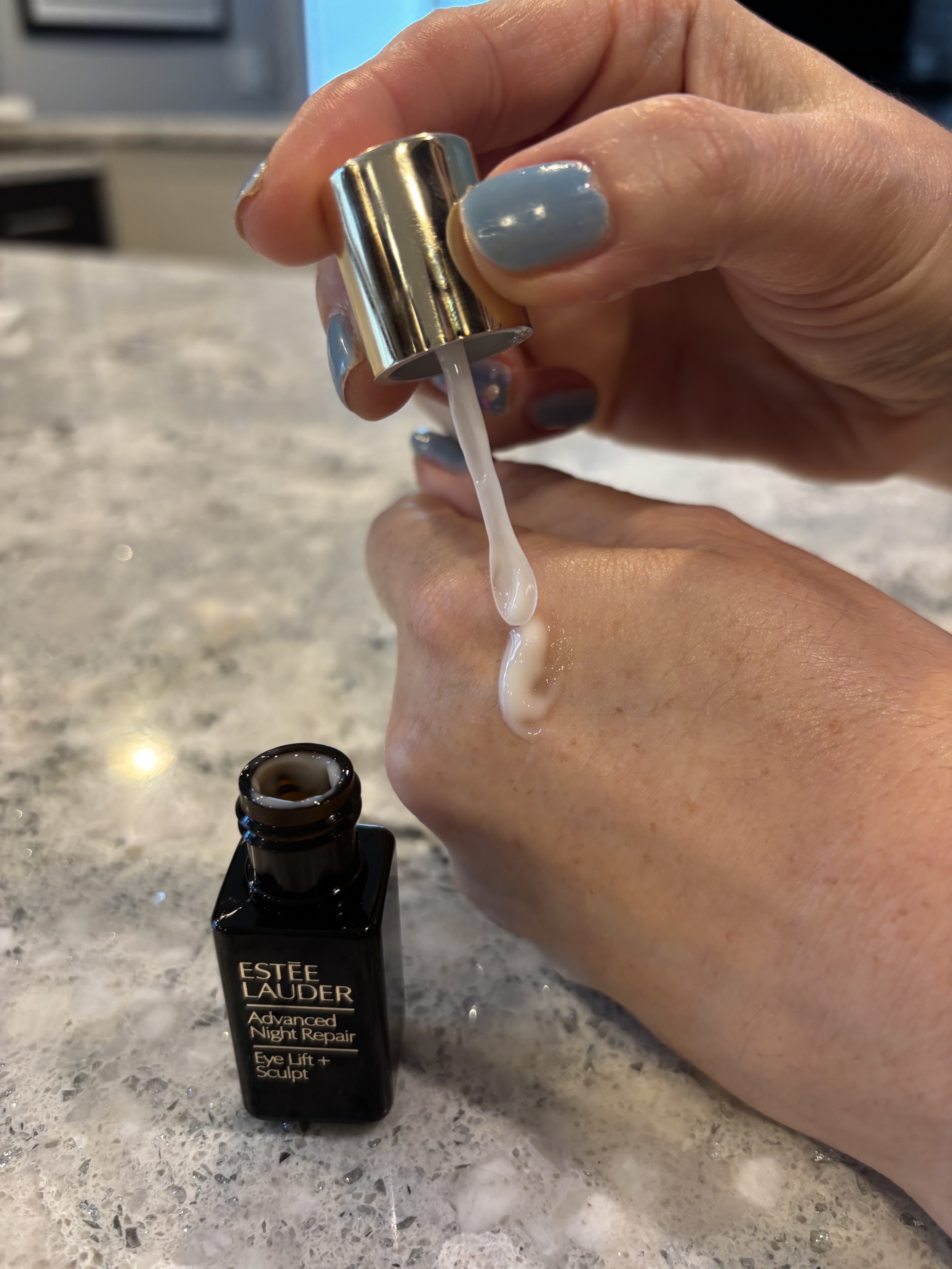 E Lauder Adv Night Repair Eye Lift and Sculpt application pic