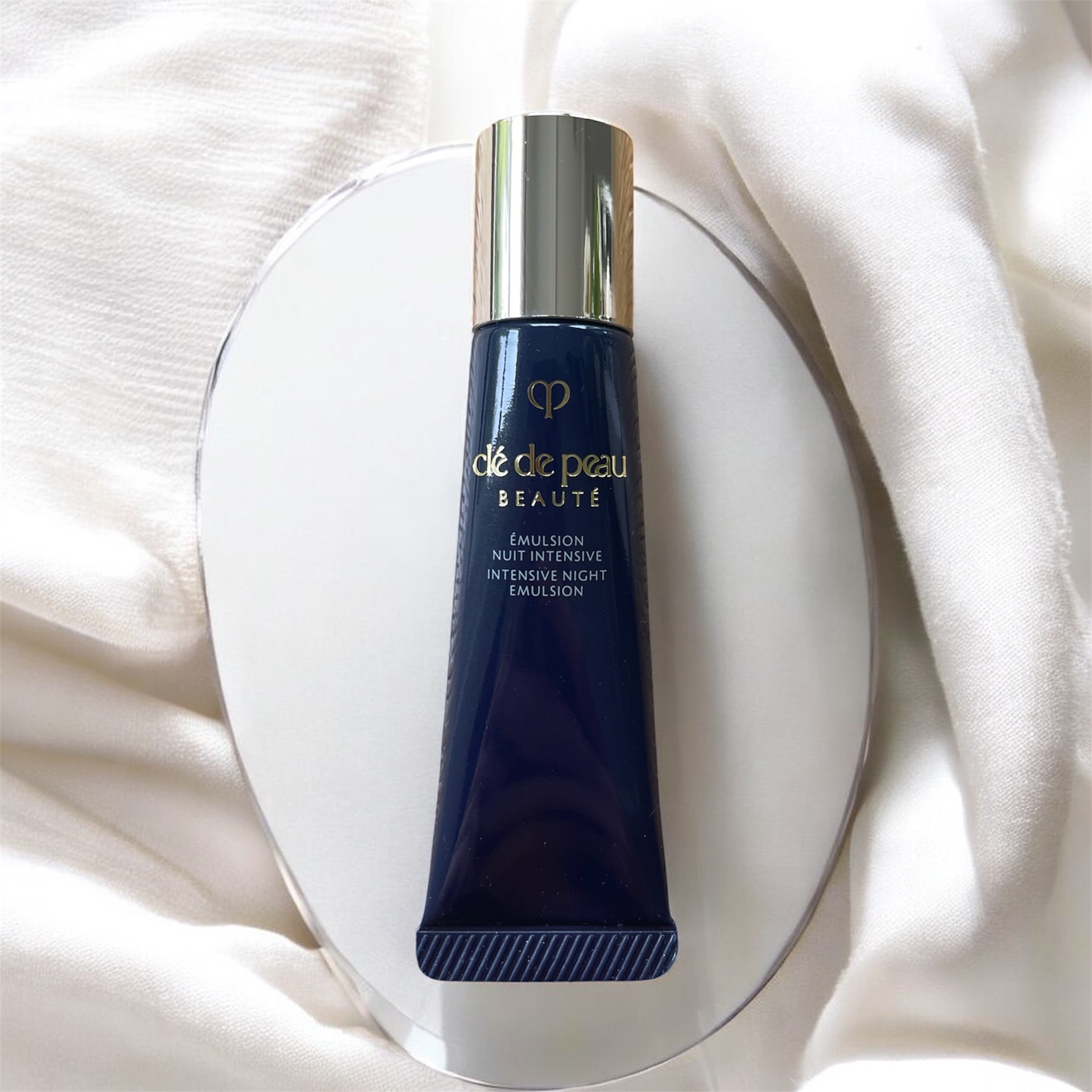 Customer carousel item 11.