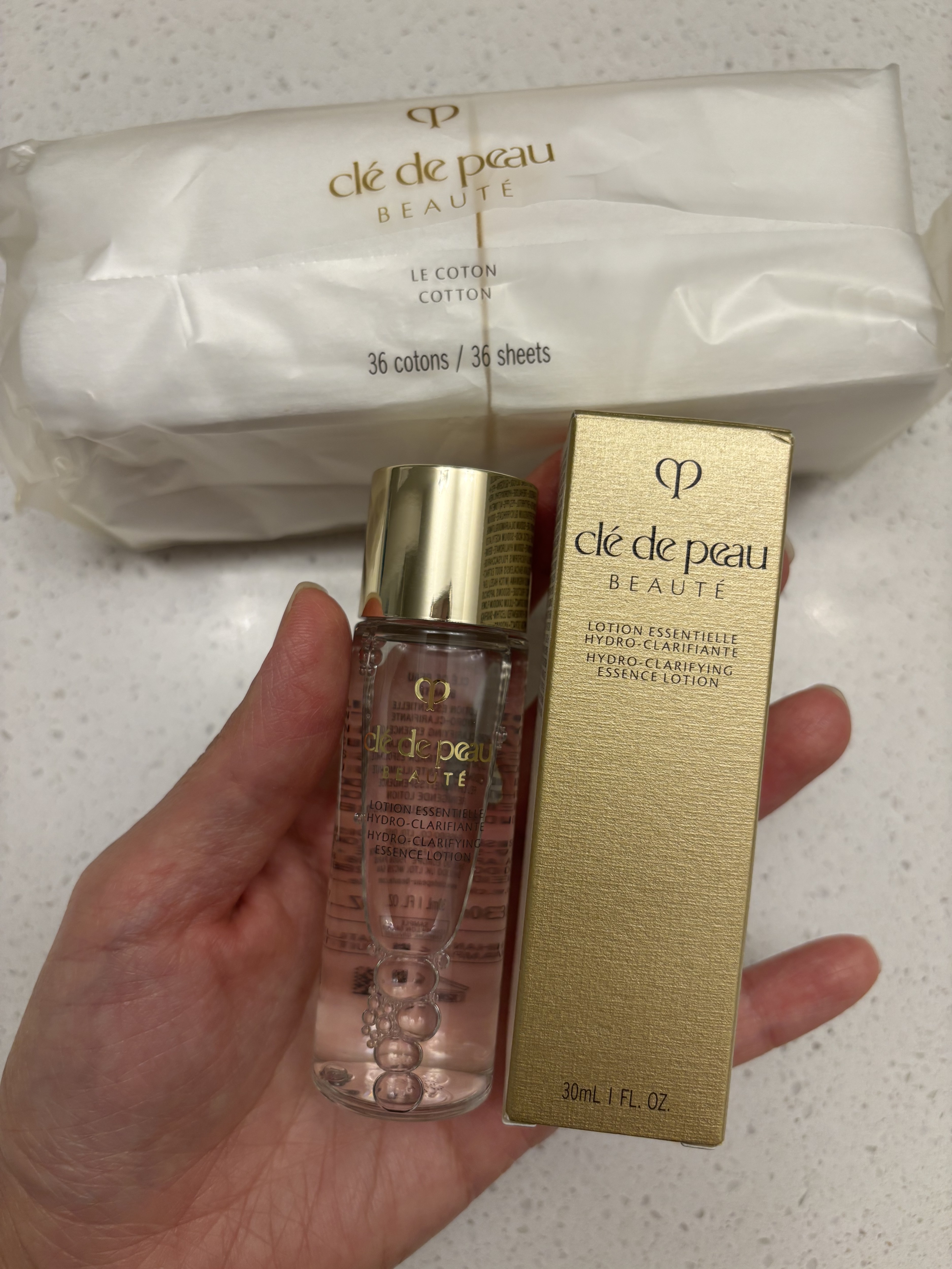Clé de Peau Beauté Hydro-Clarifying Essence Lotion, 5.7 oz. - Macy's