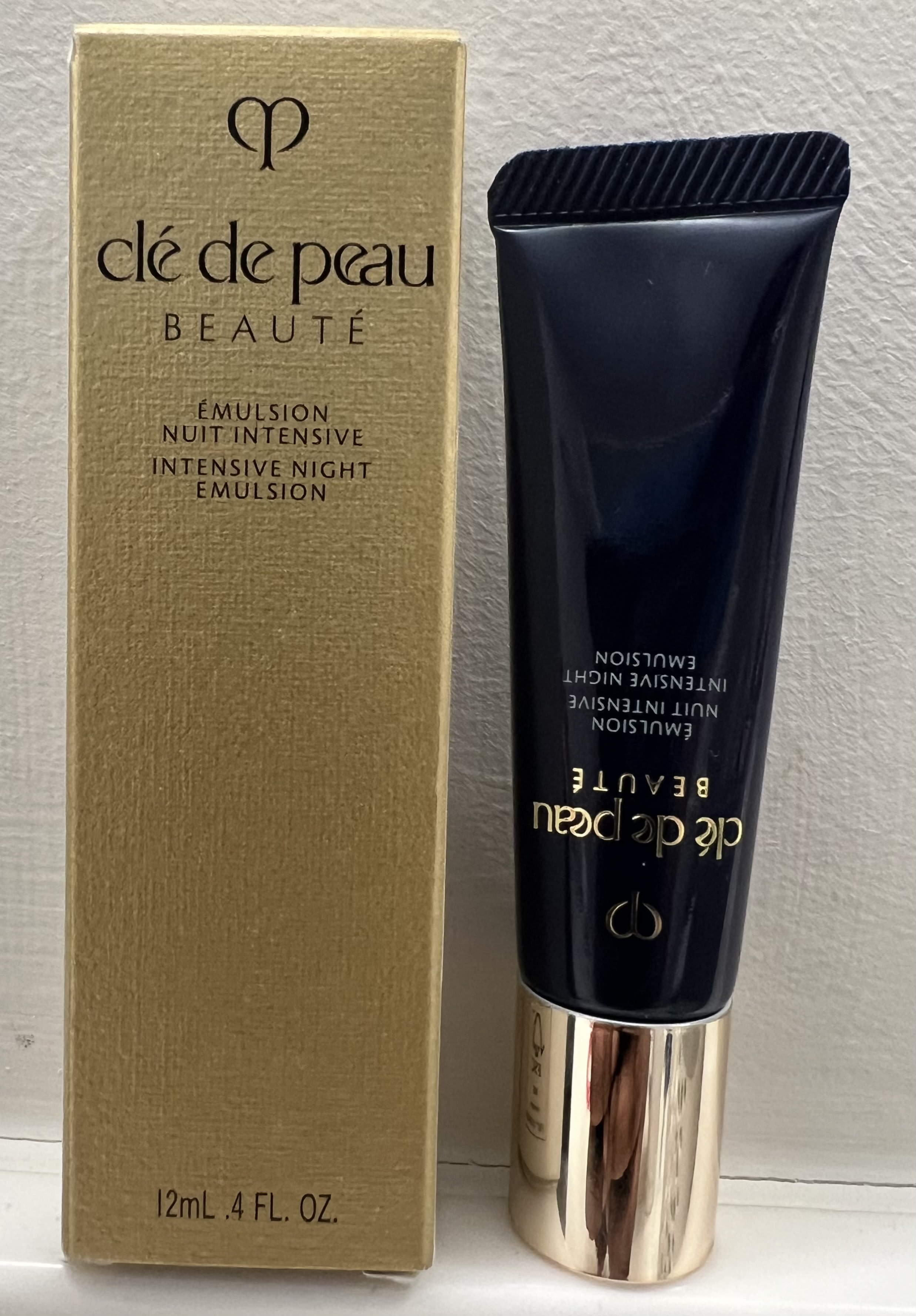 Customer carousel item 6.