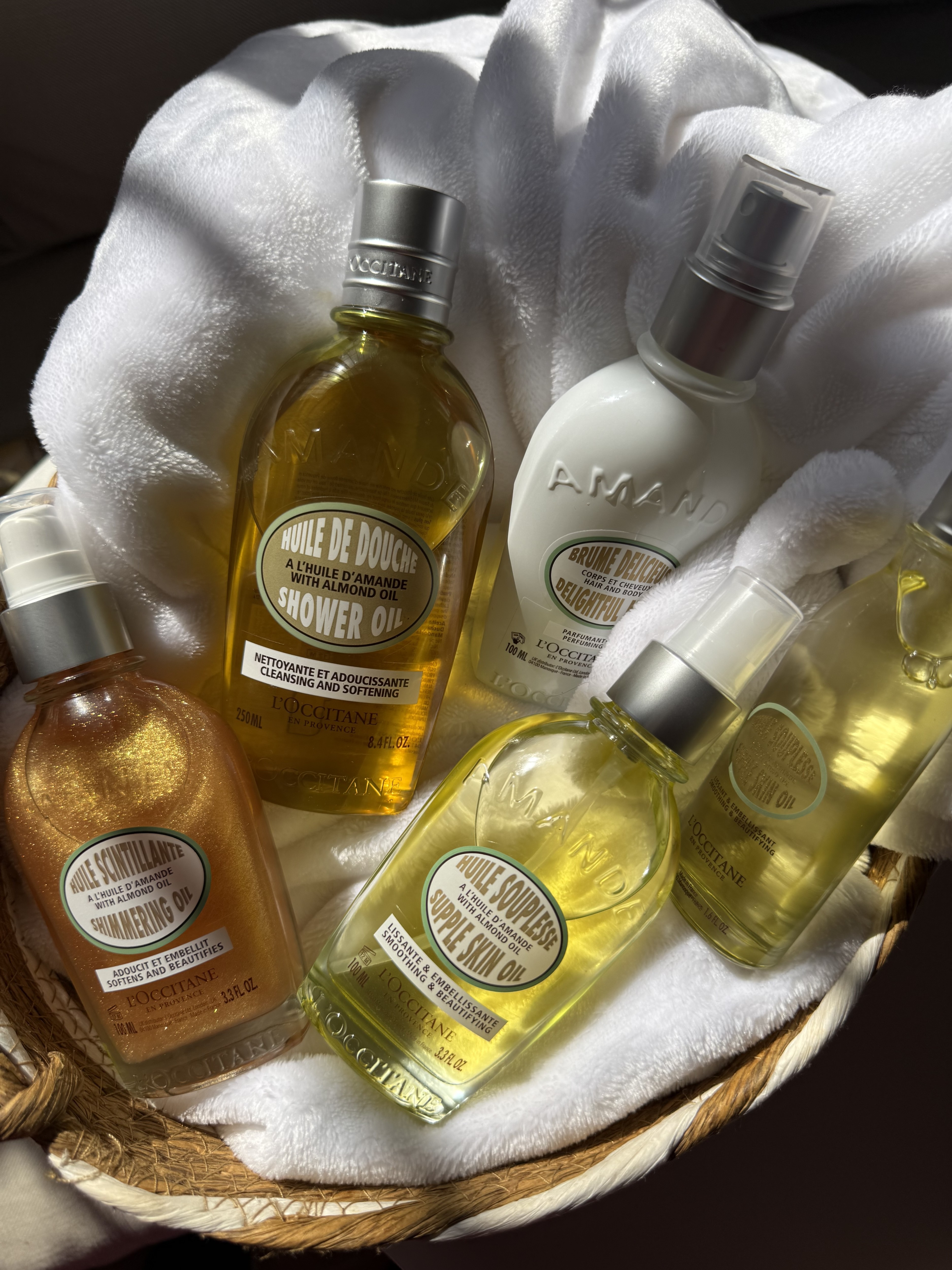 Customer carousel item 12.