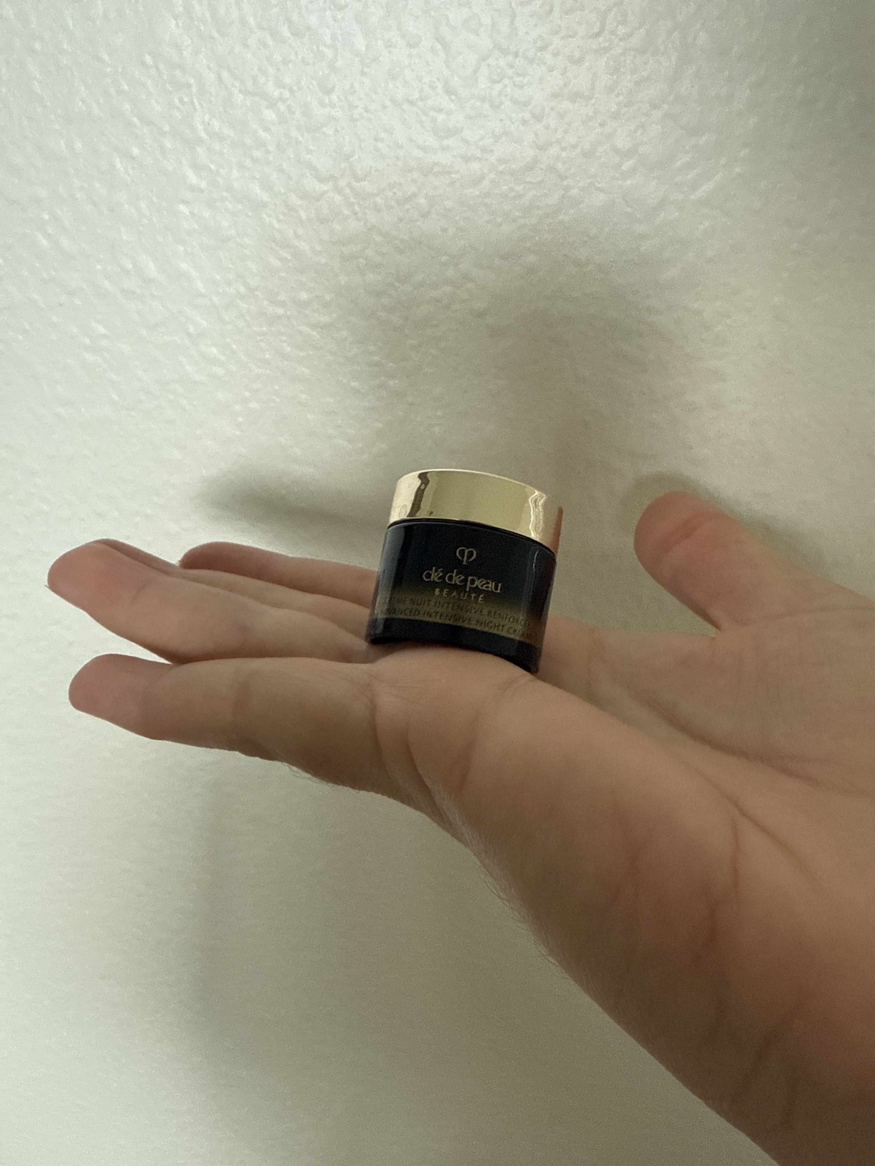 Customer carousel item 10.