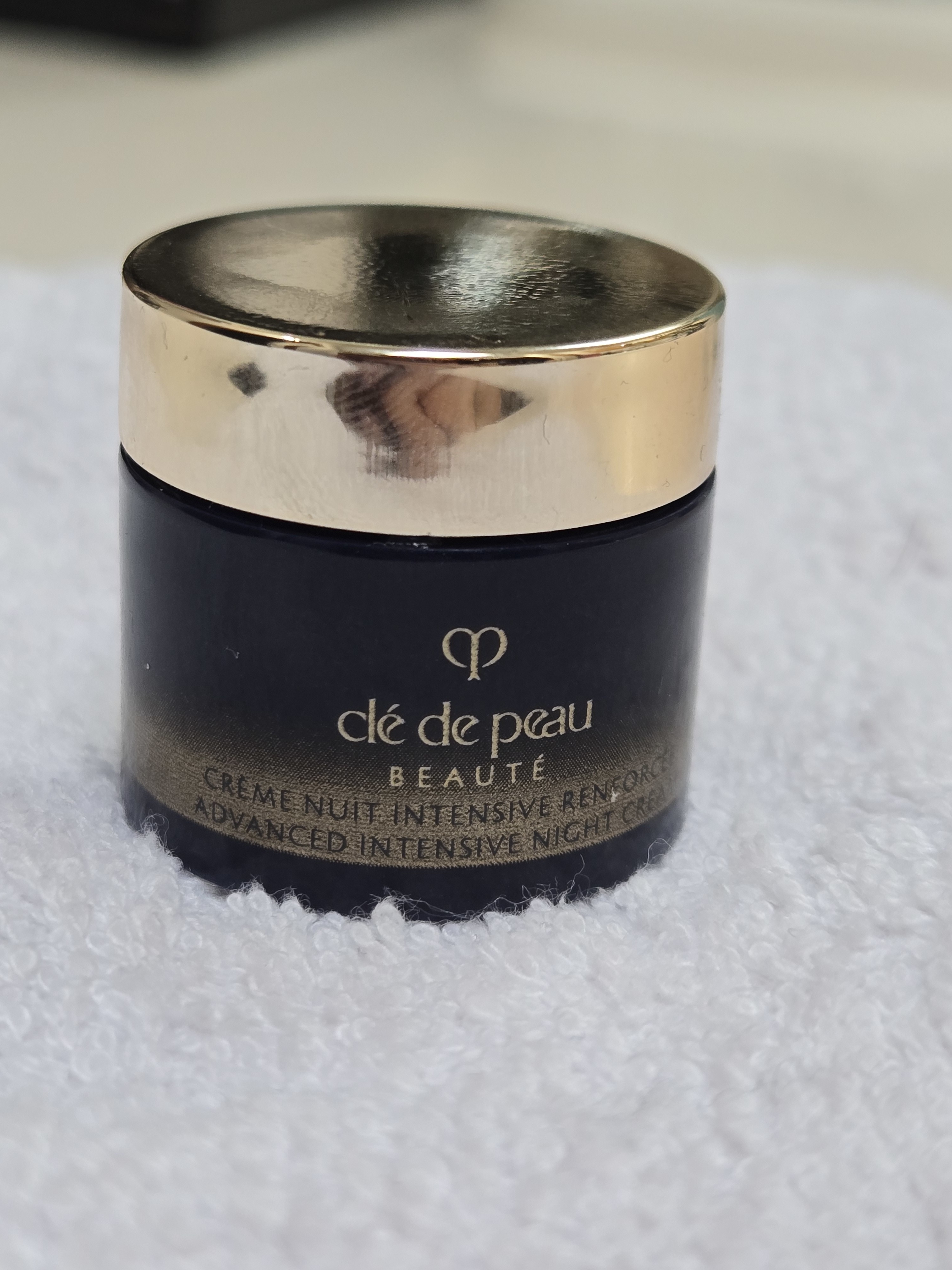 Customer carousel item 7.