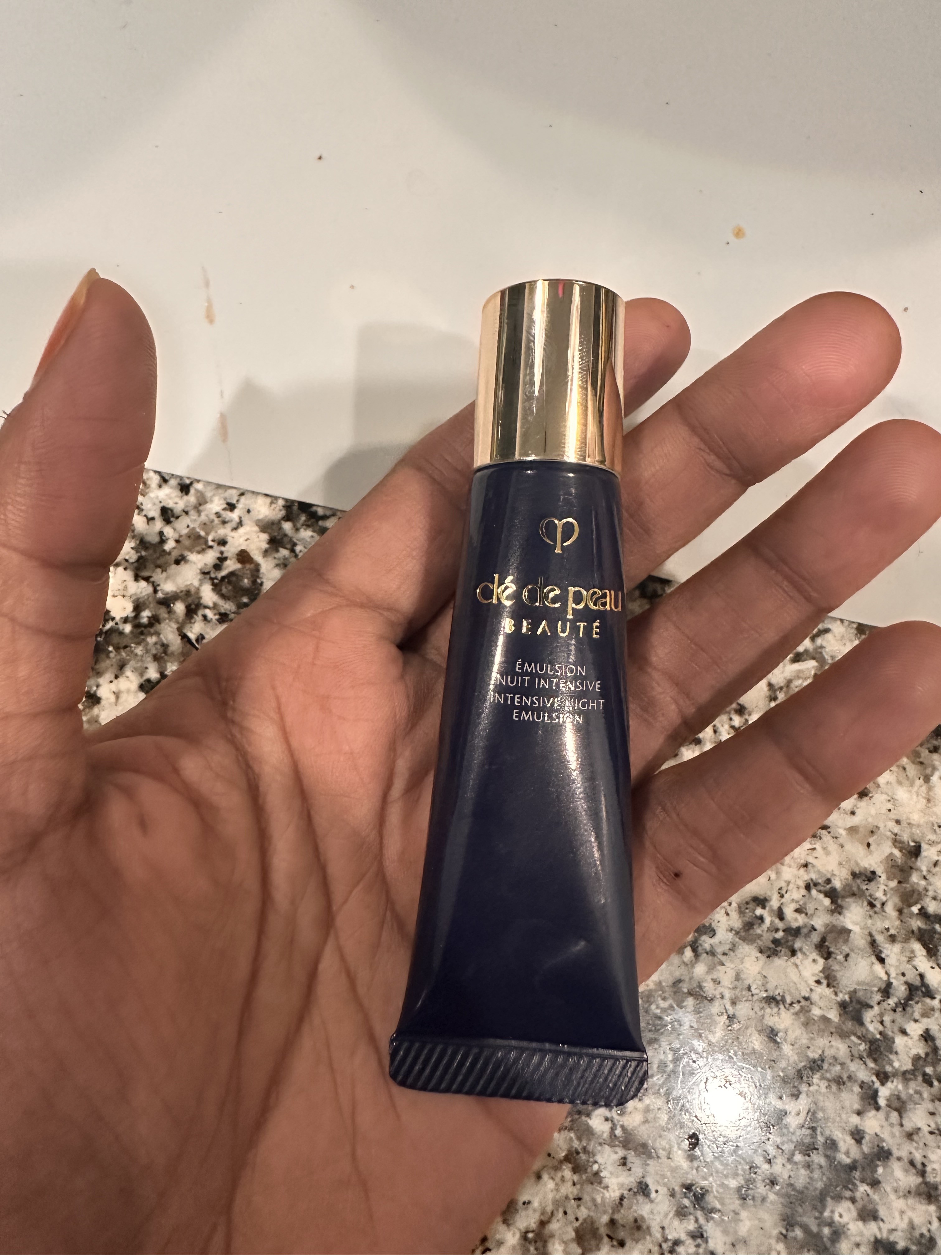 Customer carousel item 4.