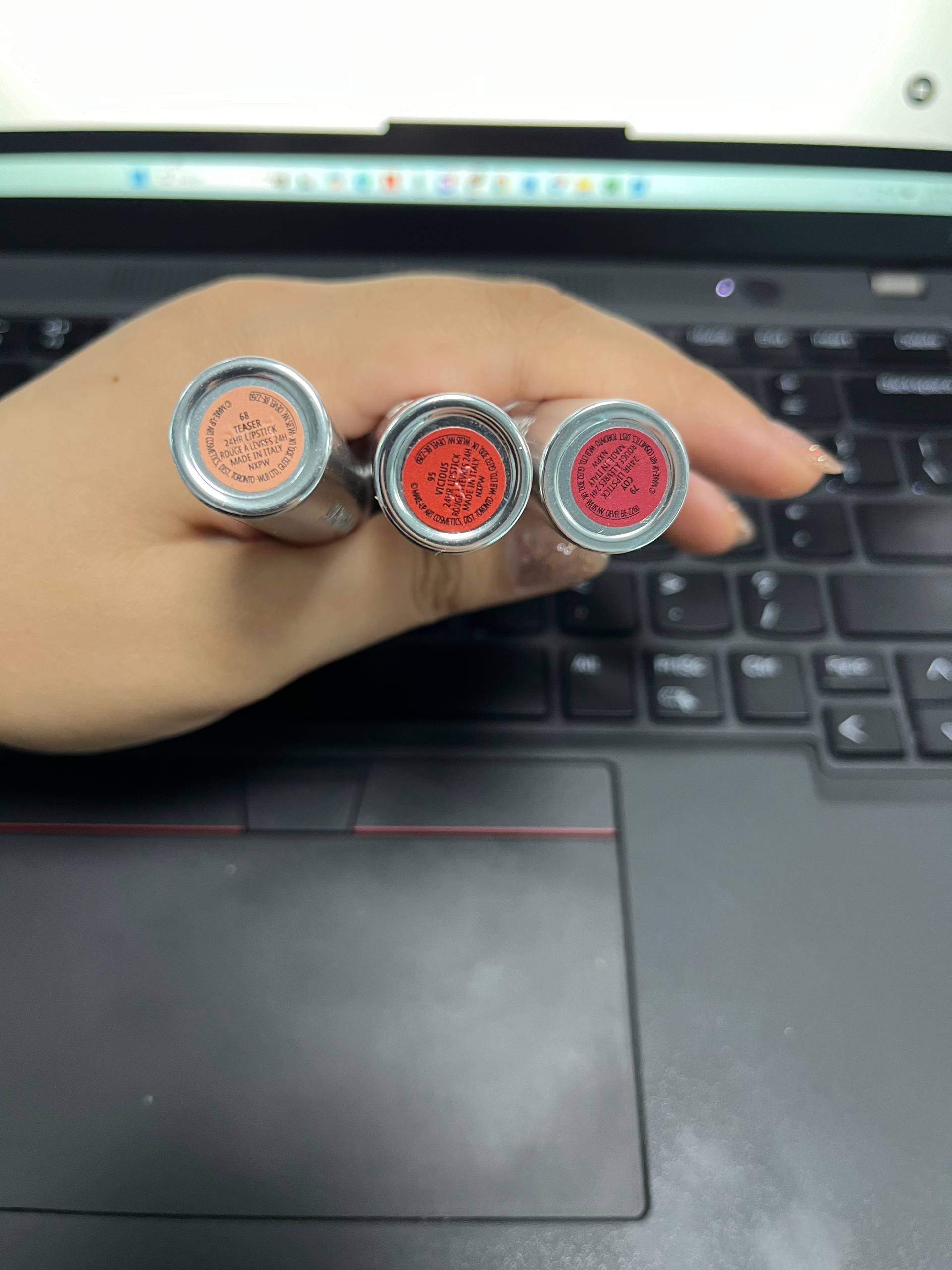 Customer carousel item 9.