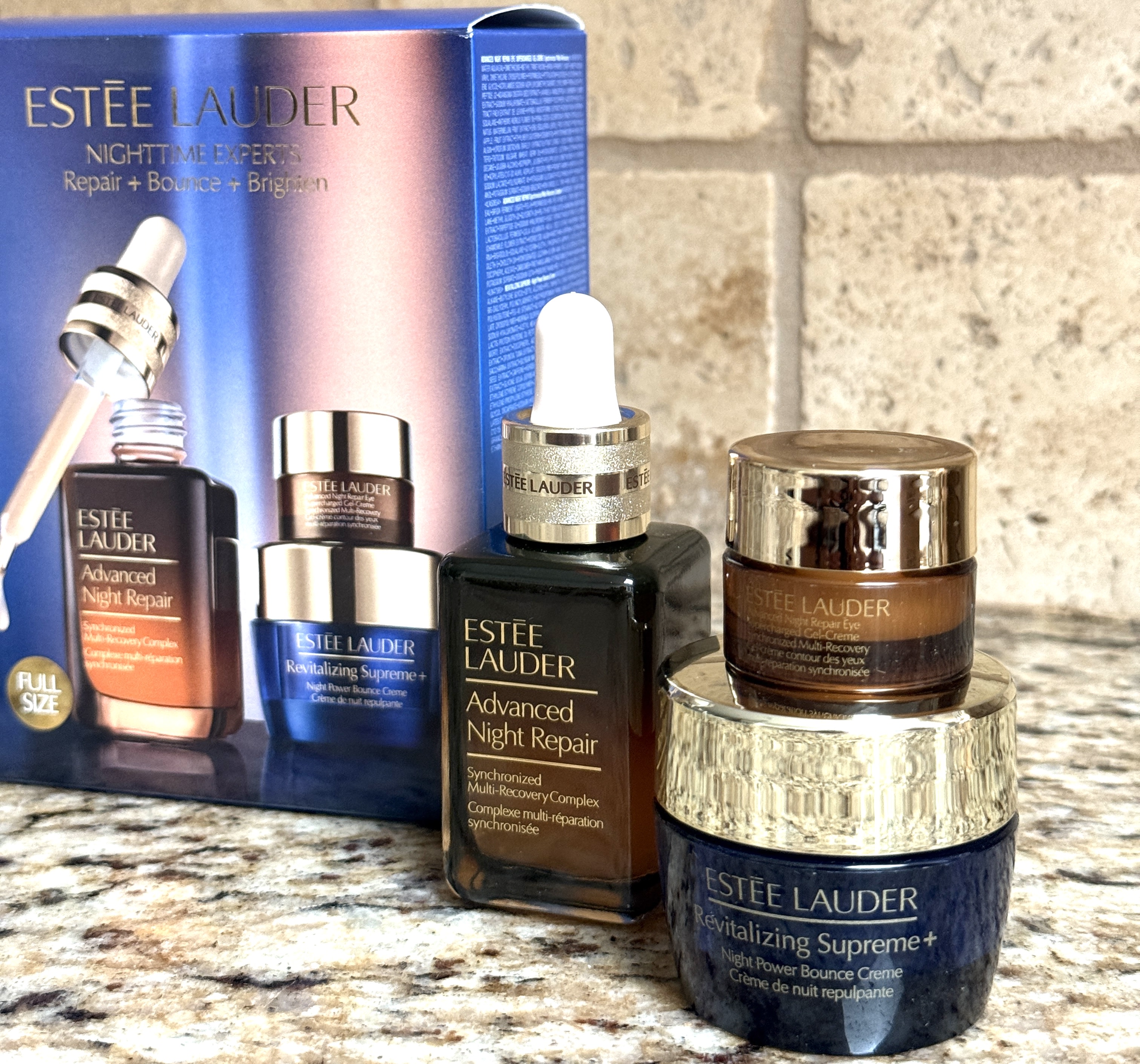 【新品未使用】Estee Lauderエキスパート イン グロウ 3点セット fr7ztv8n8tctnchpt6ih.jpg