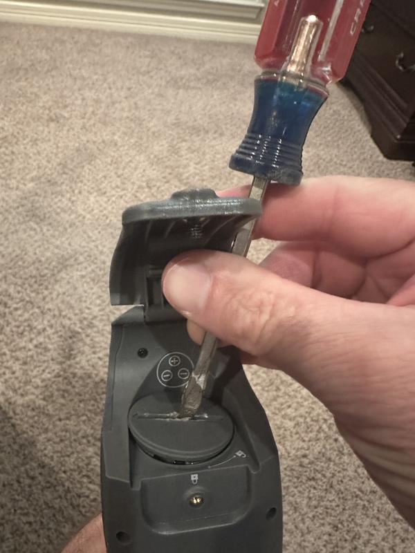 screw driver cannot get in flush due to bracket, makes it awkward