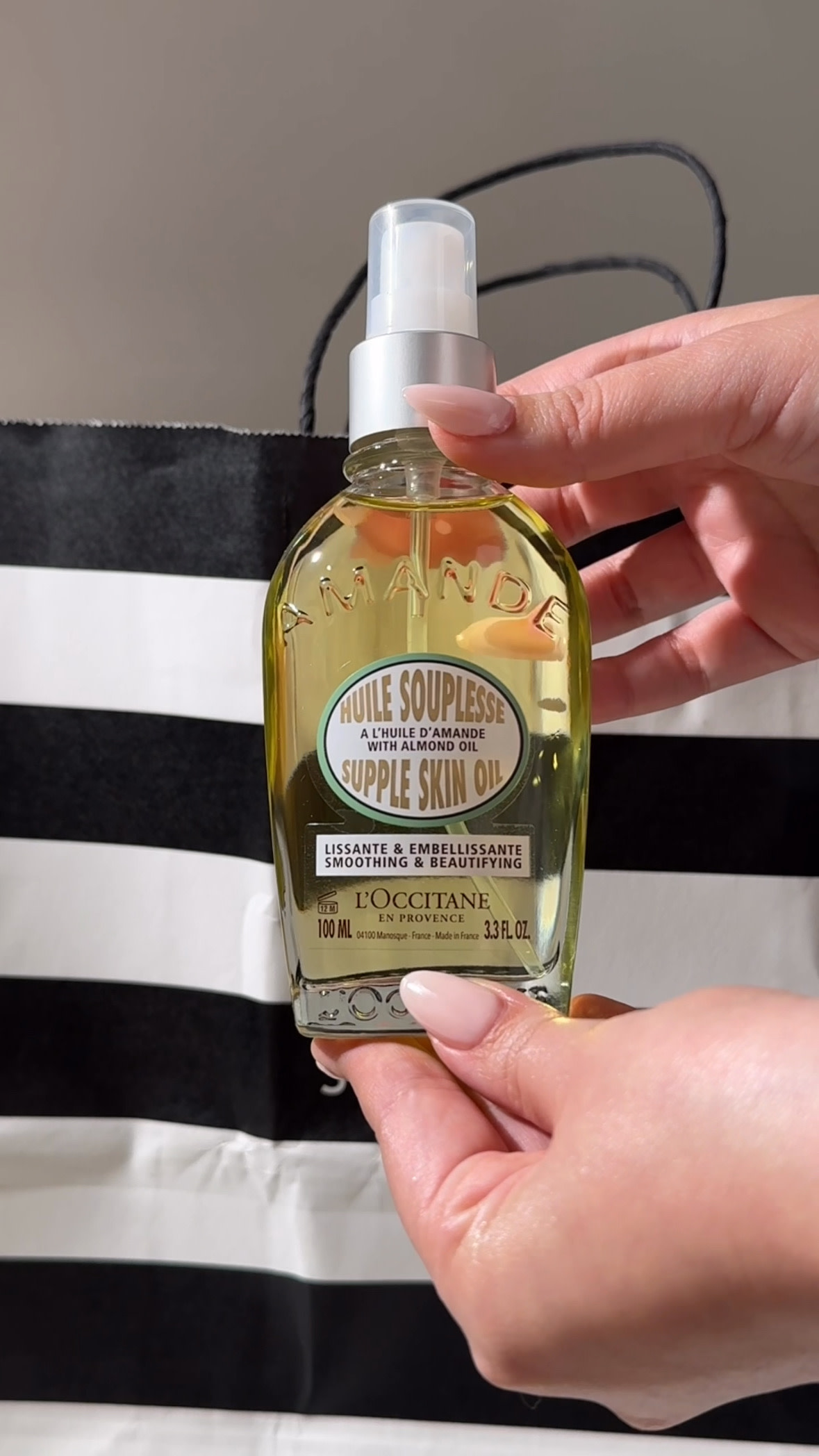 Customer carousel item 9.