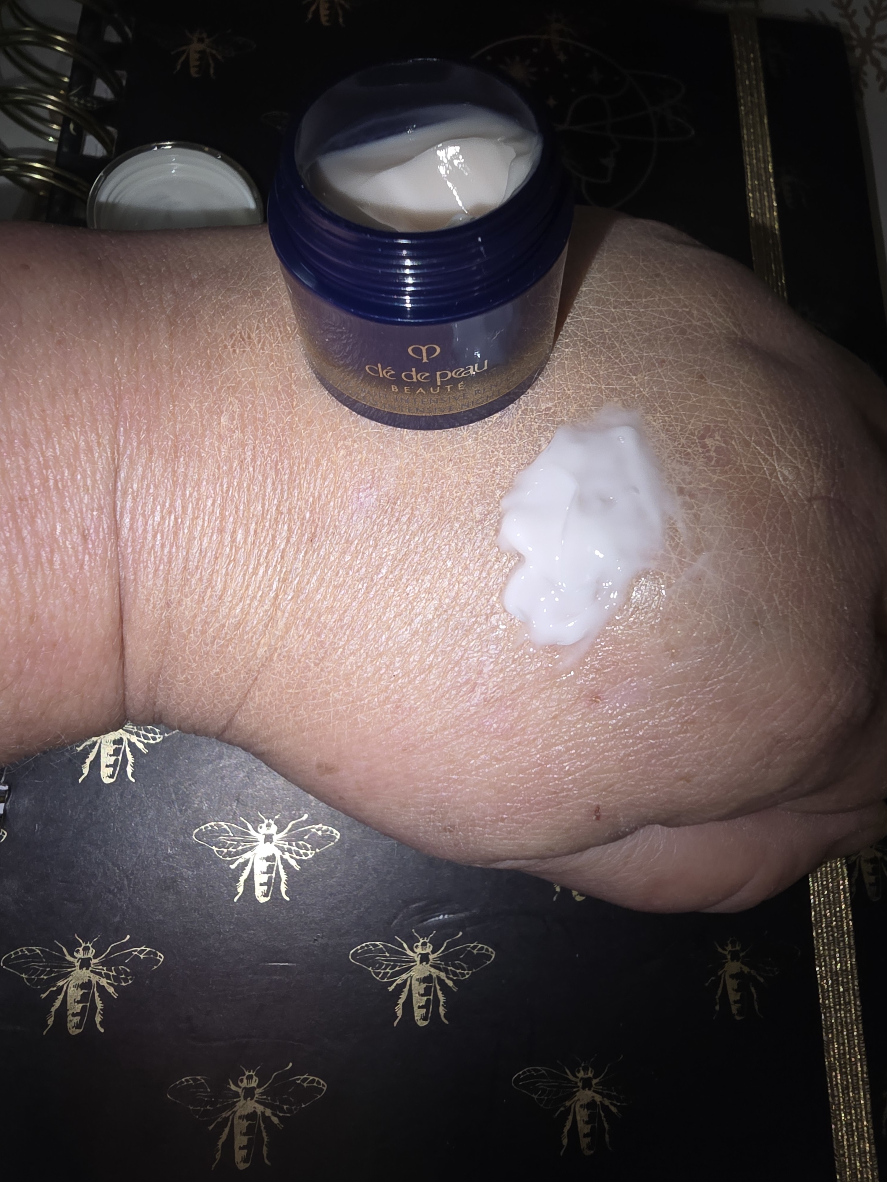 Customer carousel item 4.