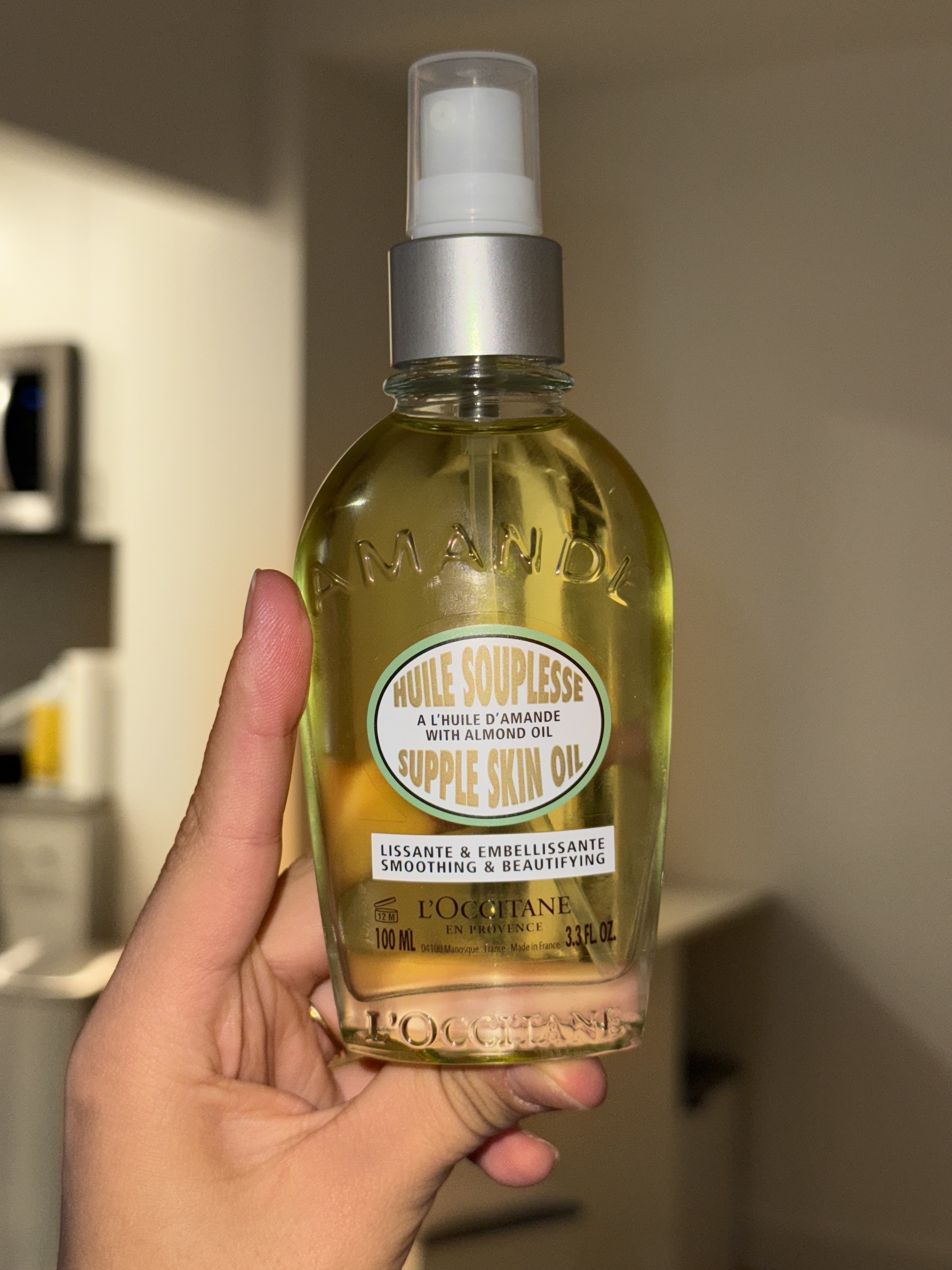 Customer carousel item 4.