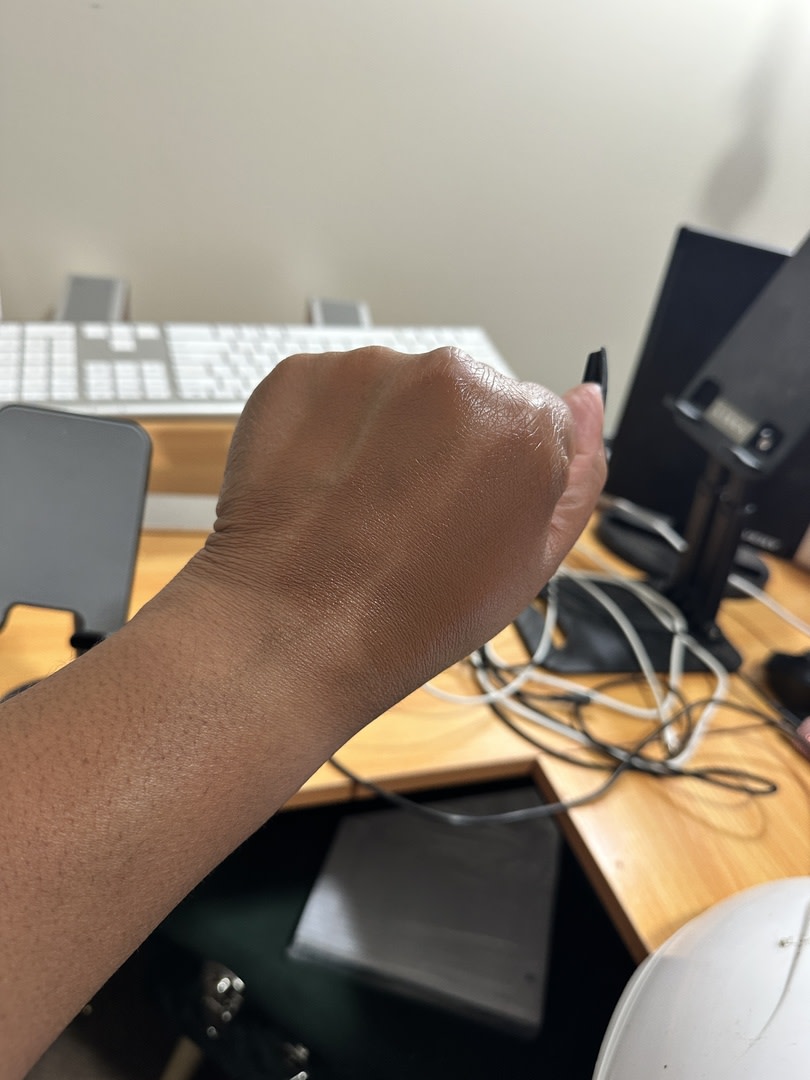 Customer carousel item 6.