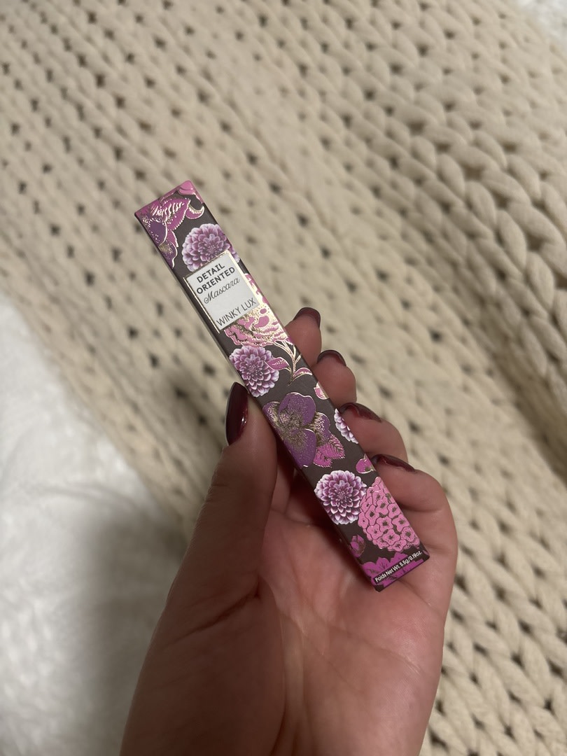 Customer carousel item 7.