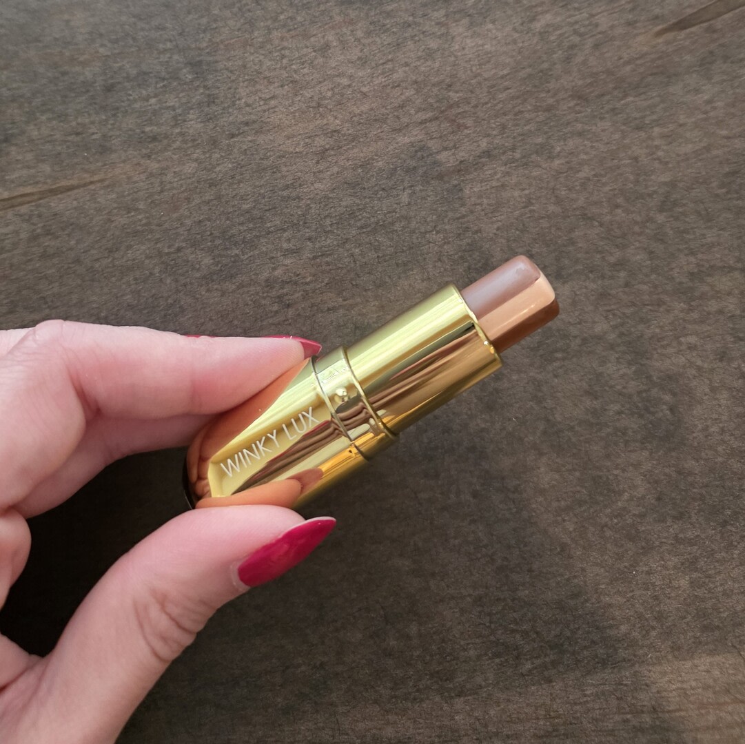 Customer carousel item 9.