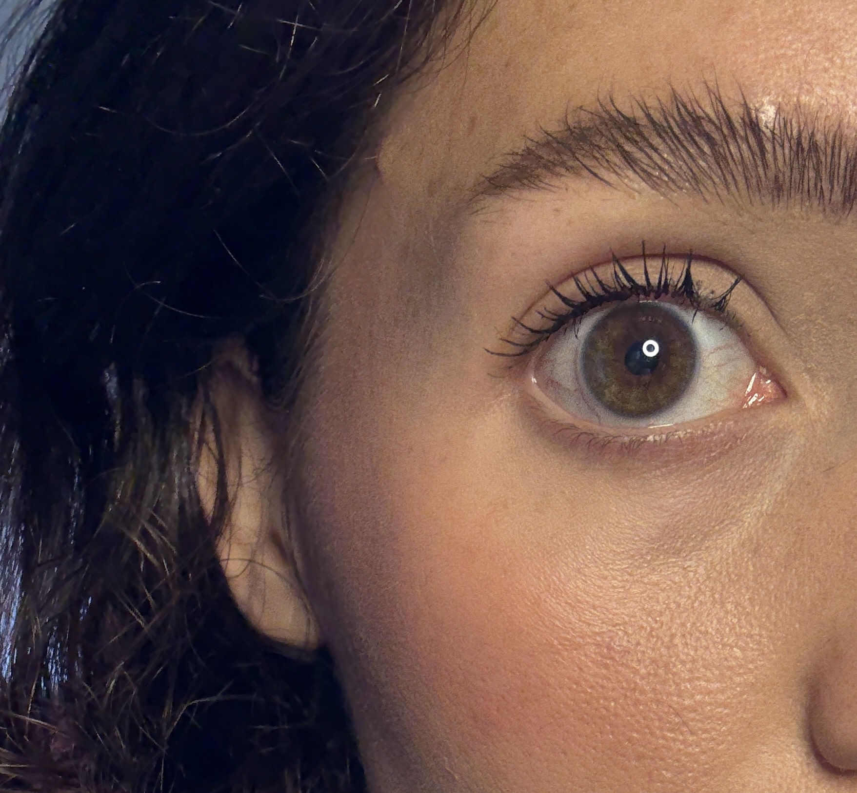 This looks exactly like my normal lashes but slightly more clumpy.