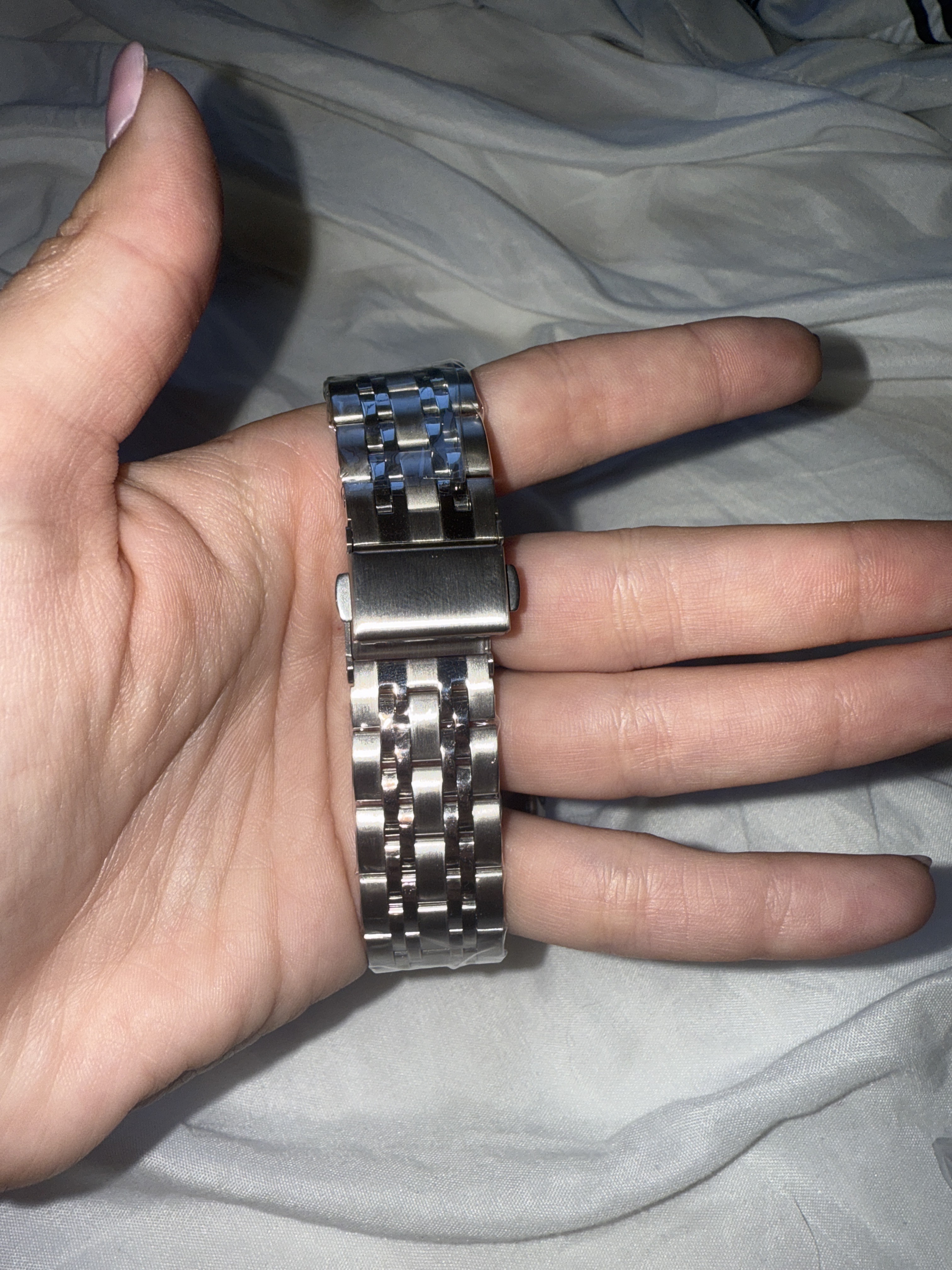 What does it look like without a watch