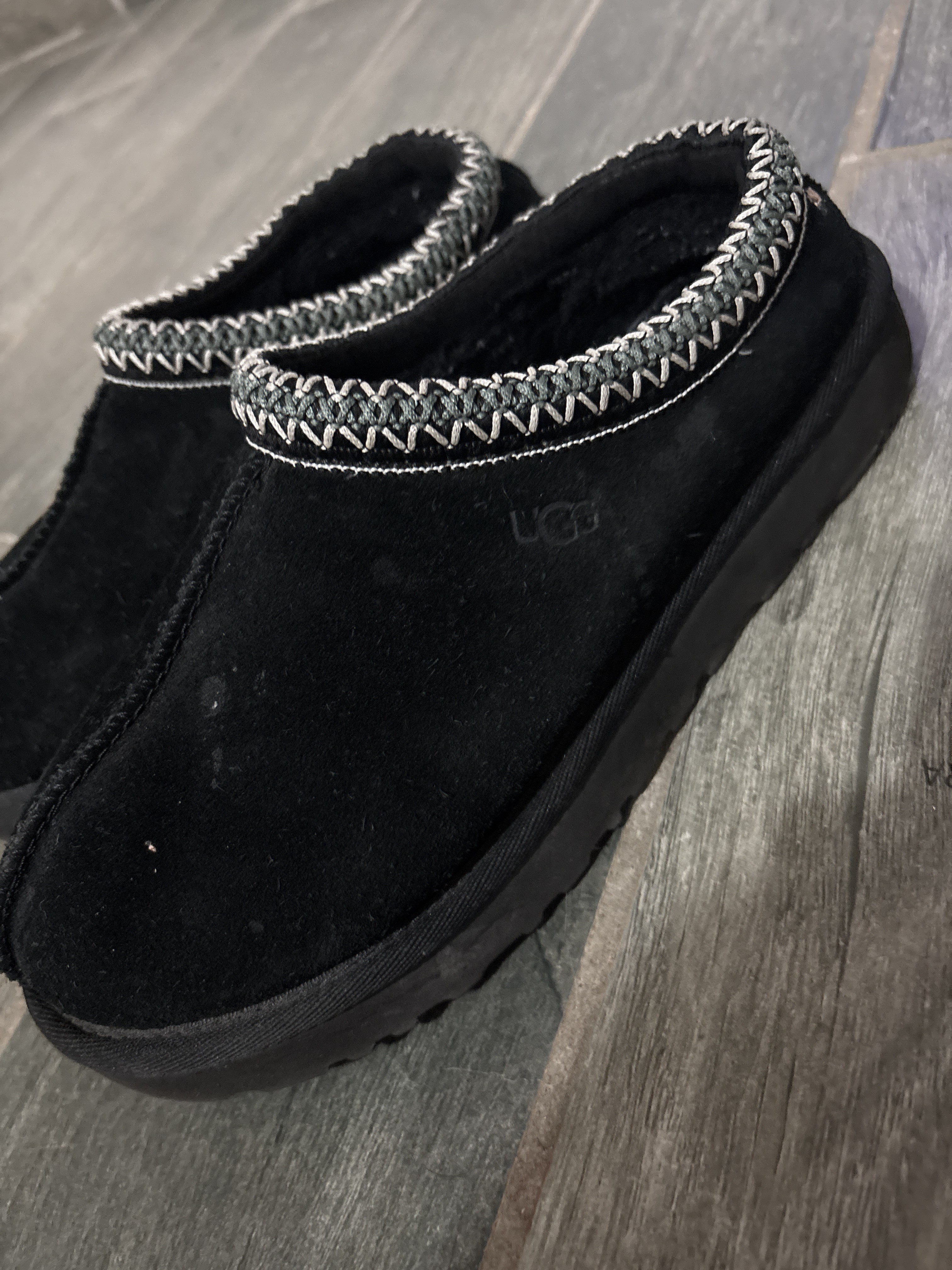 i have them over a year so don't judge pls