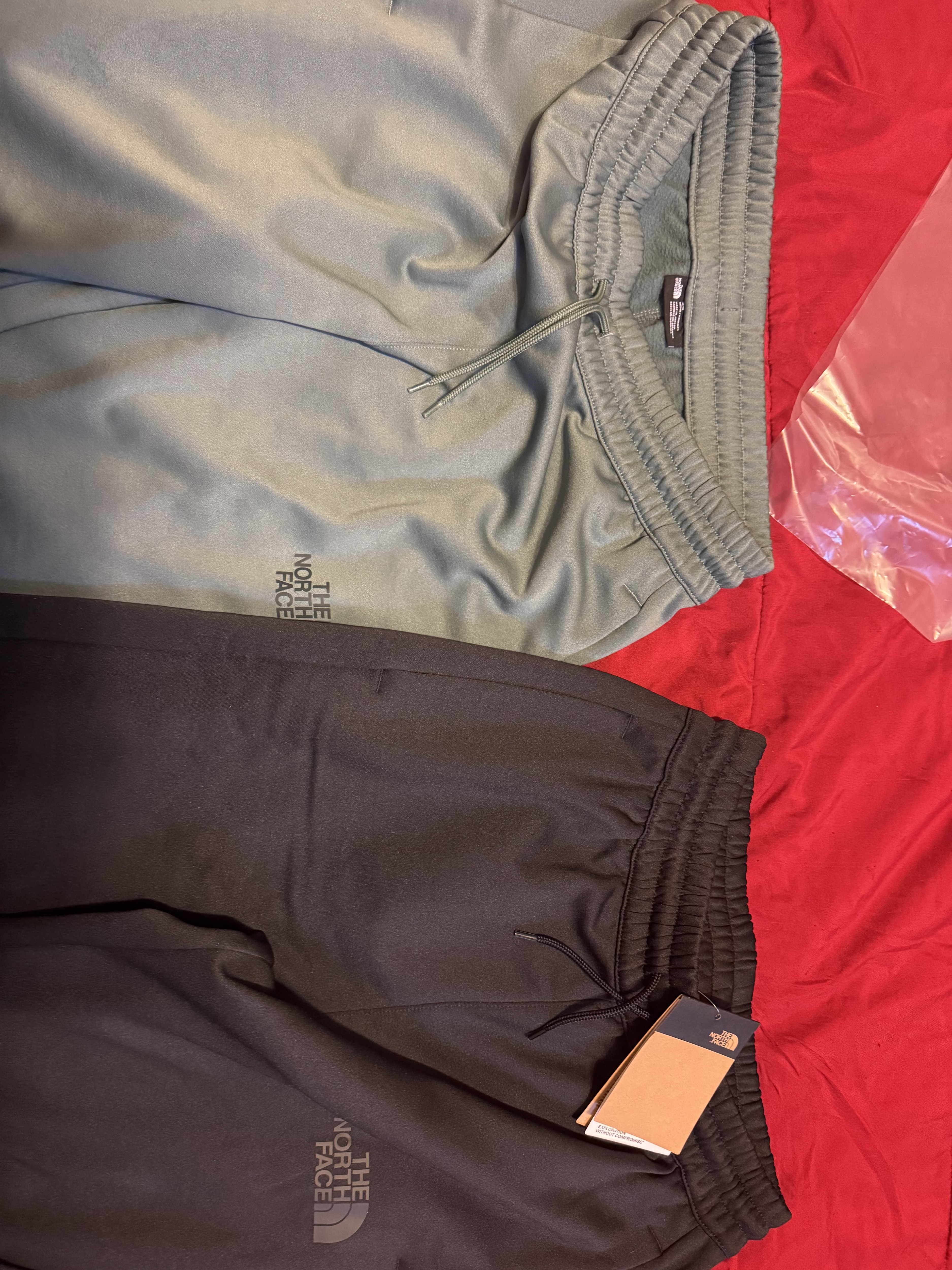 No tags. I can't gift it like this.