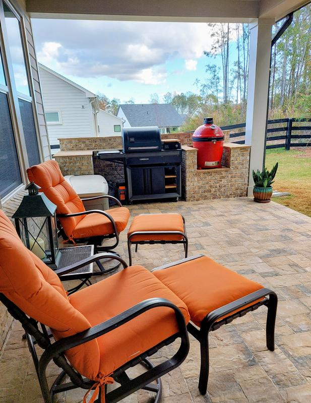 Kamado Joe ready to get cooking!