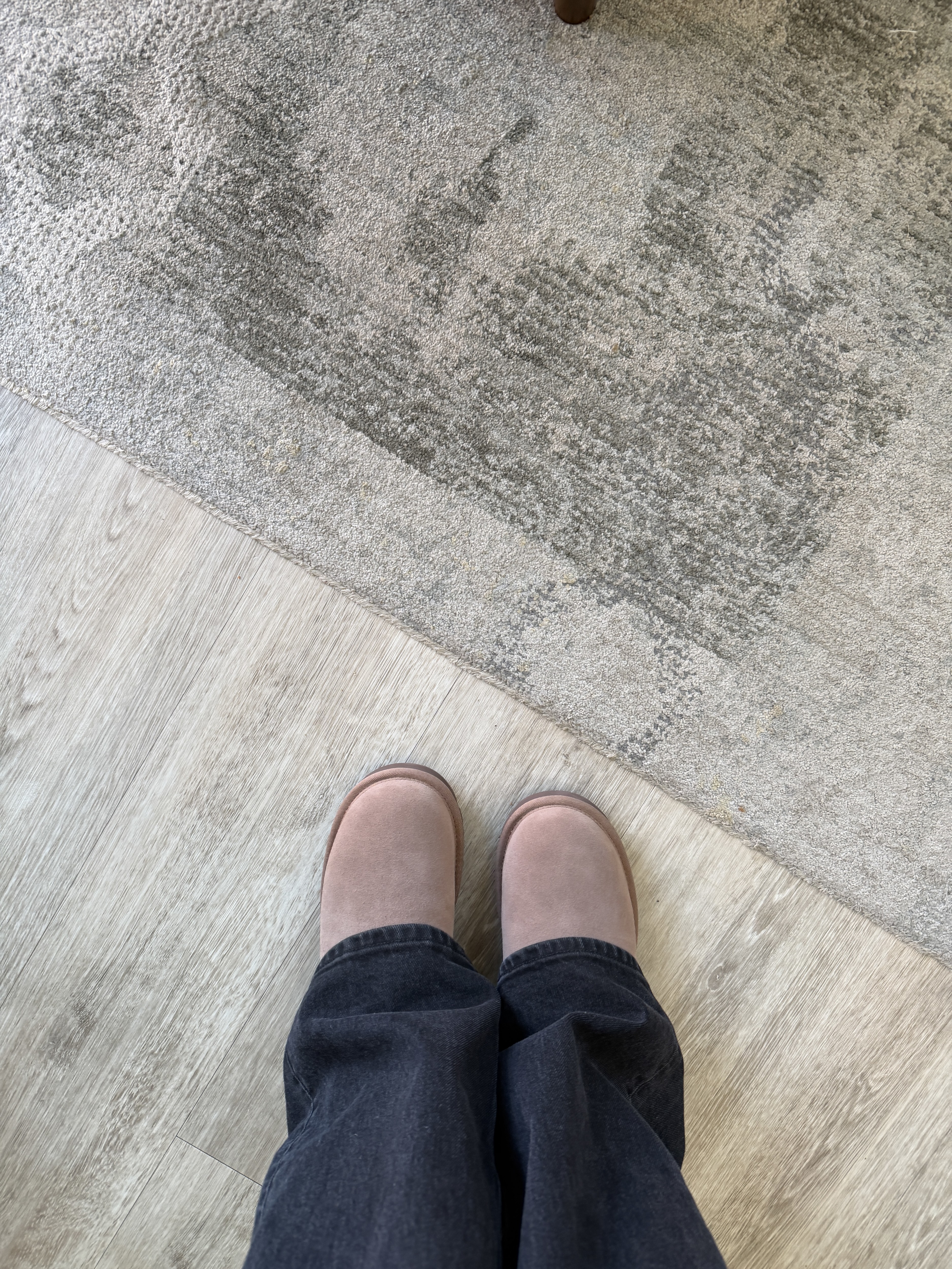 Rocky oak - looks pink