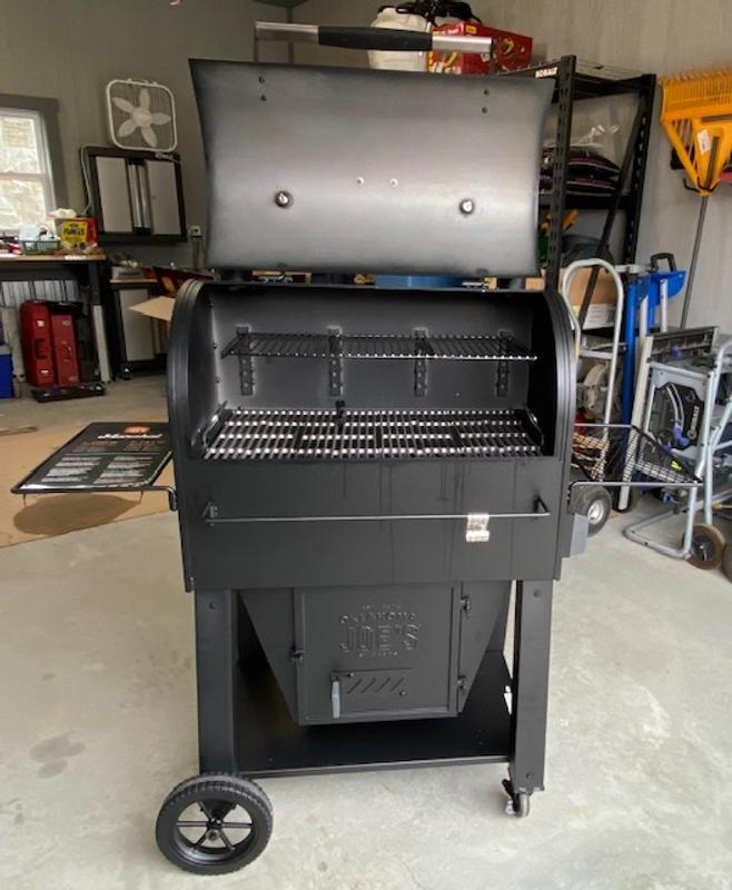 Look at all that grilling surface!