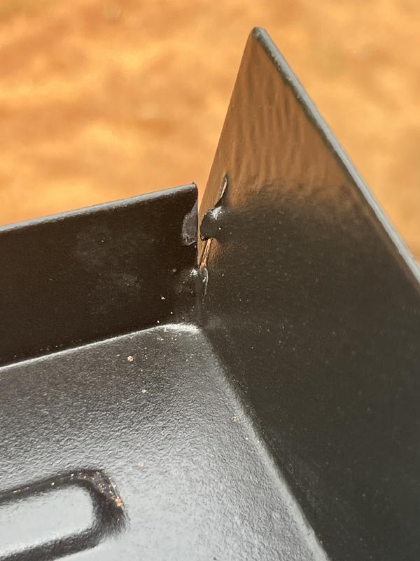 Damage to ash-collection drawer upon arrival