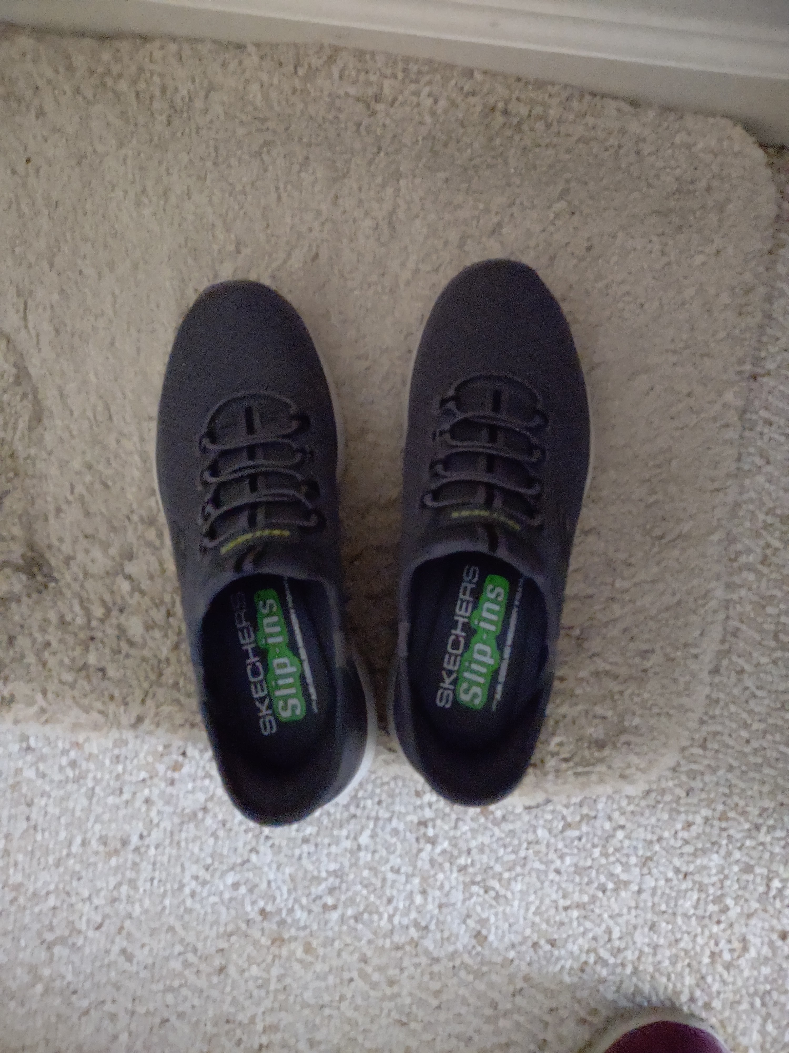 My beautiful gray Skechers...