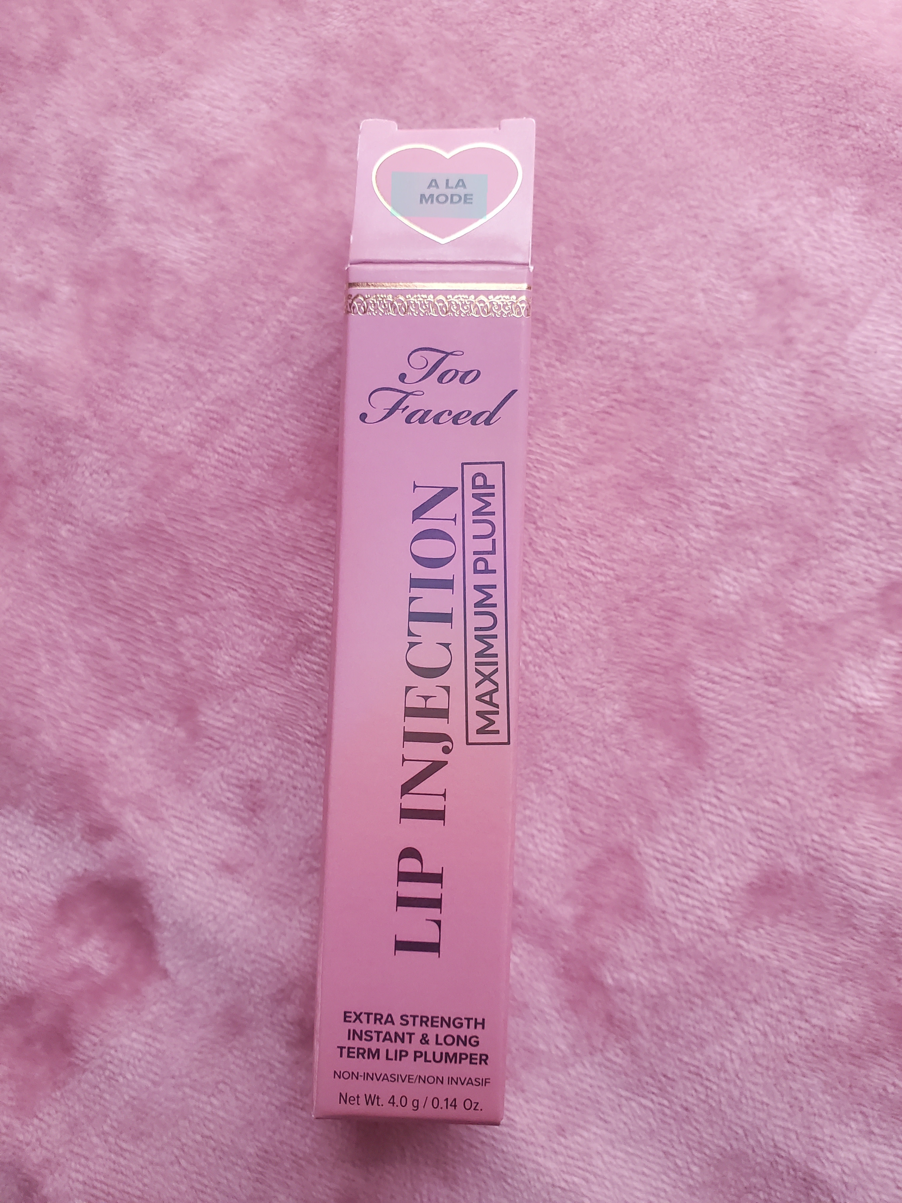 Packaging showing shade name a la mode
