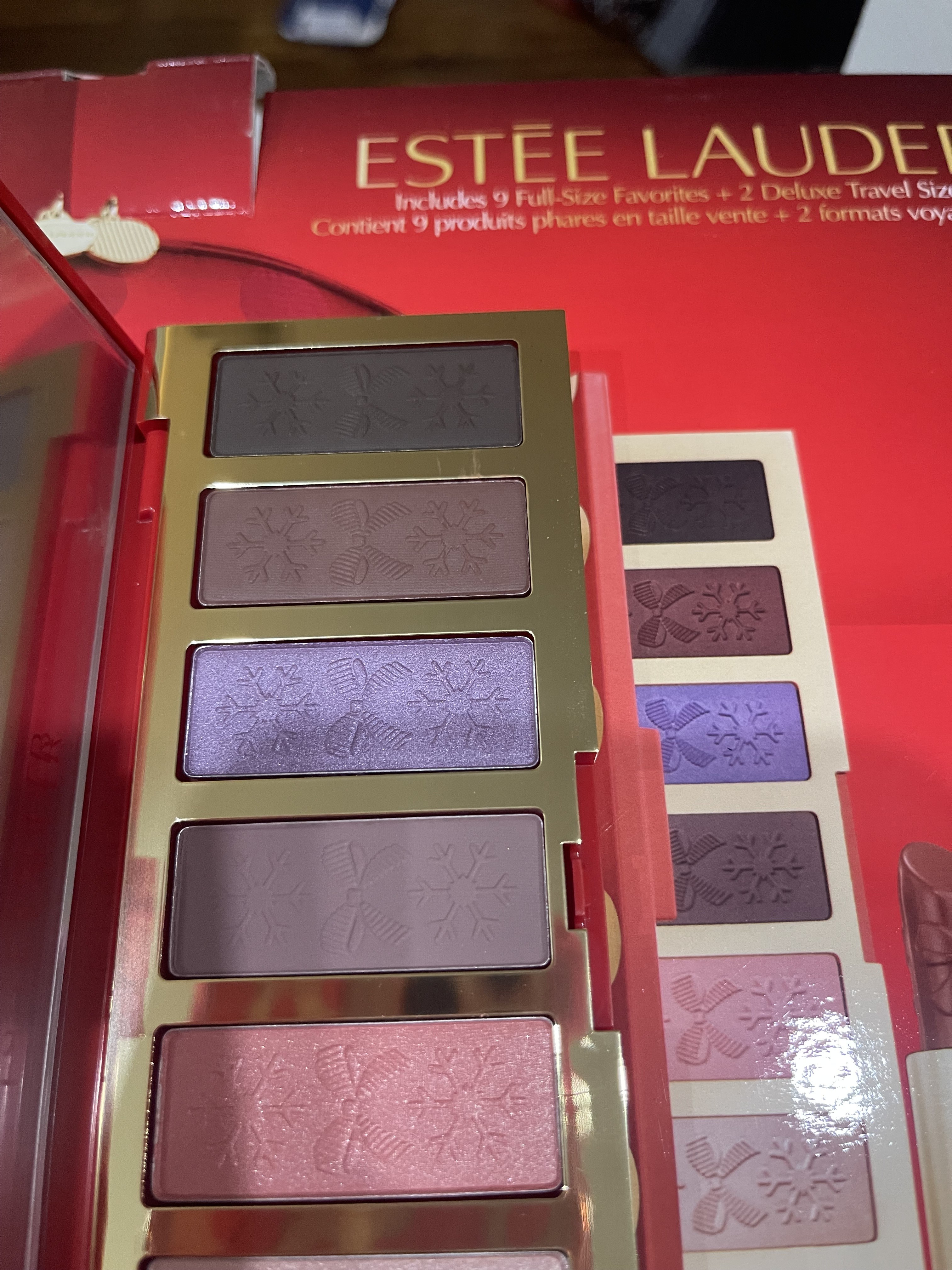 Eyeshadow vs marketing pic