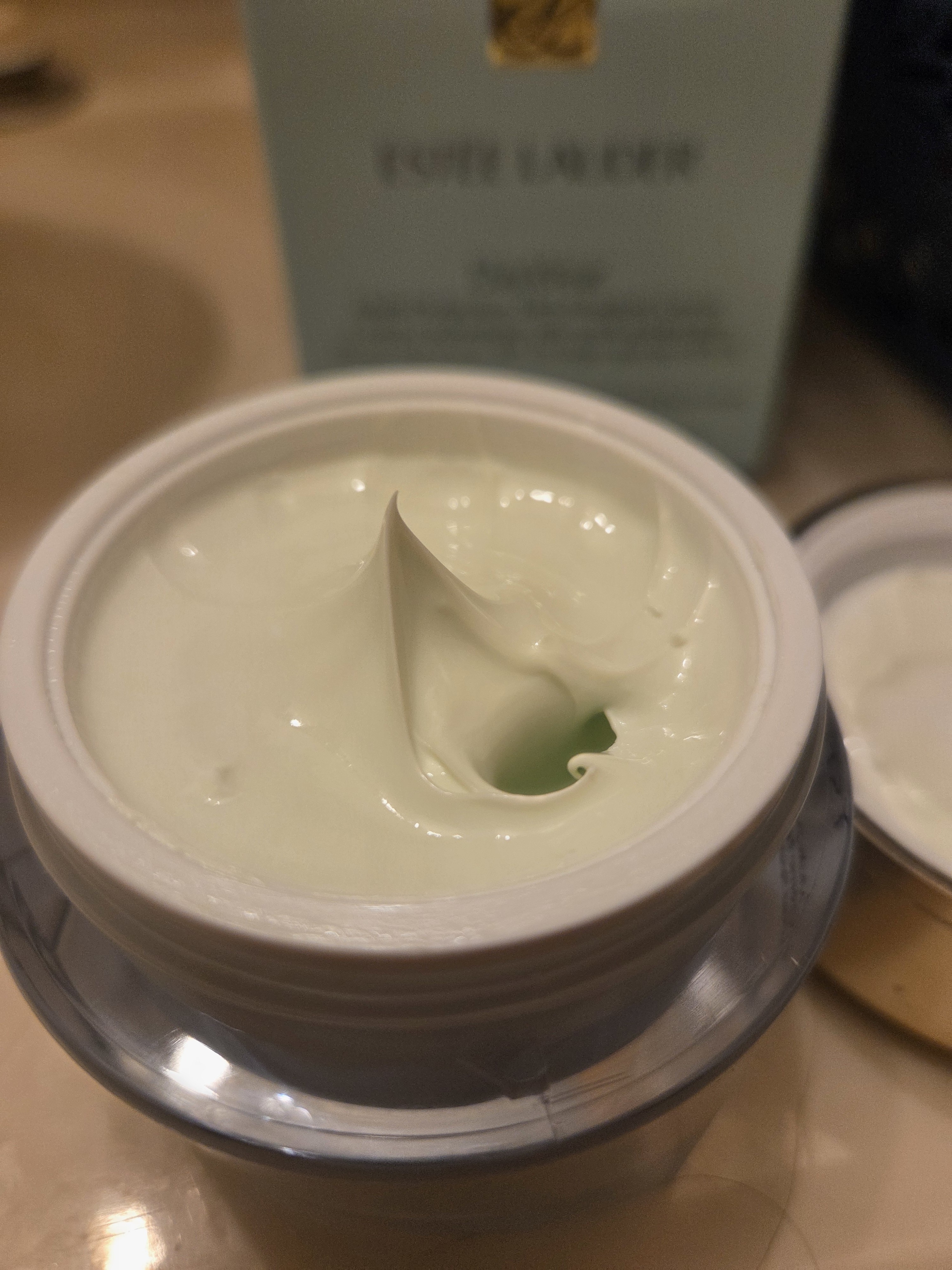 Day and night Moisturizing Cream