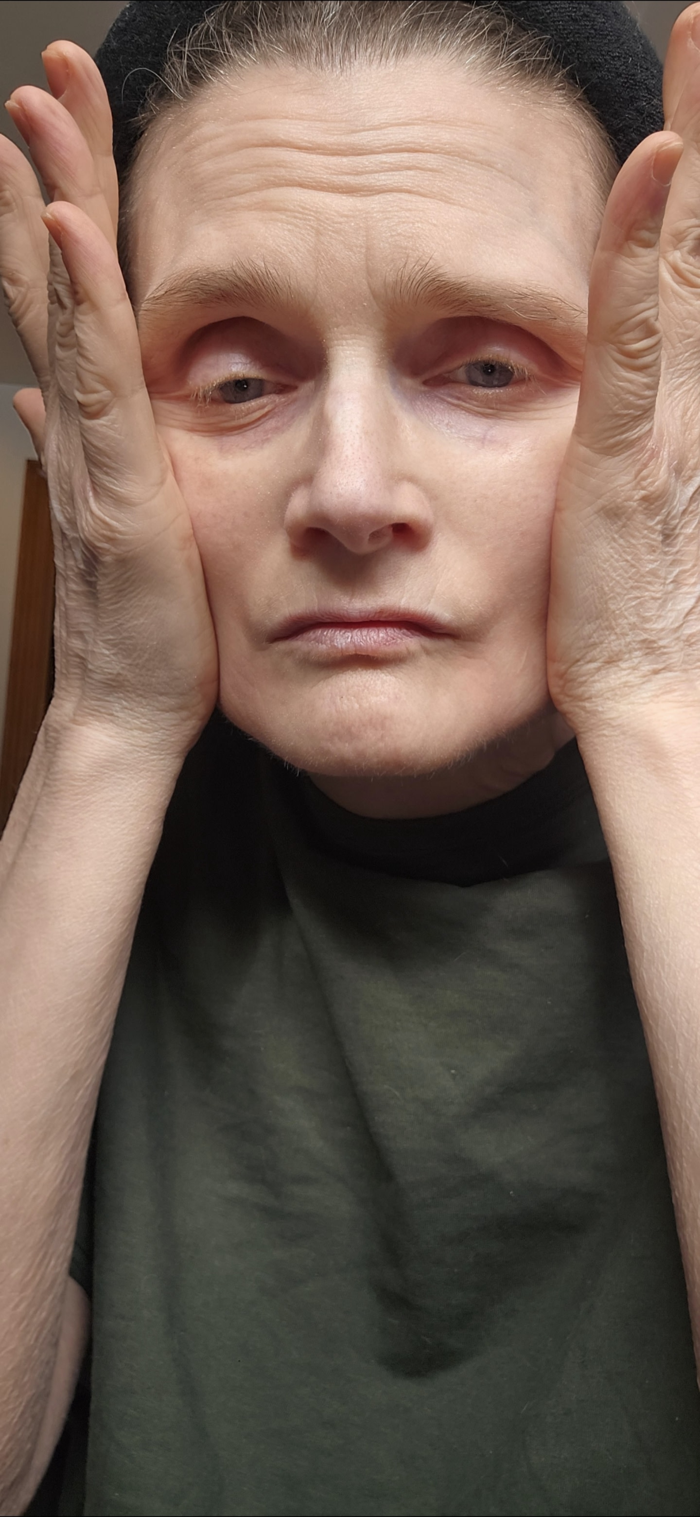 Get that lotion all over the face