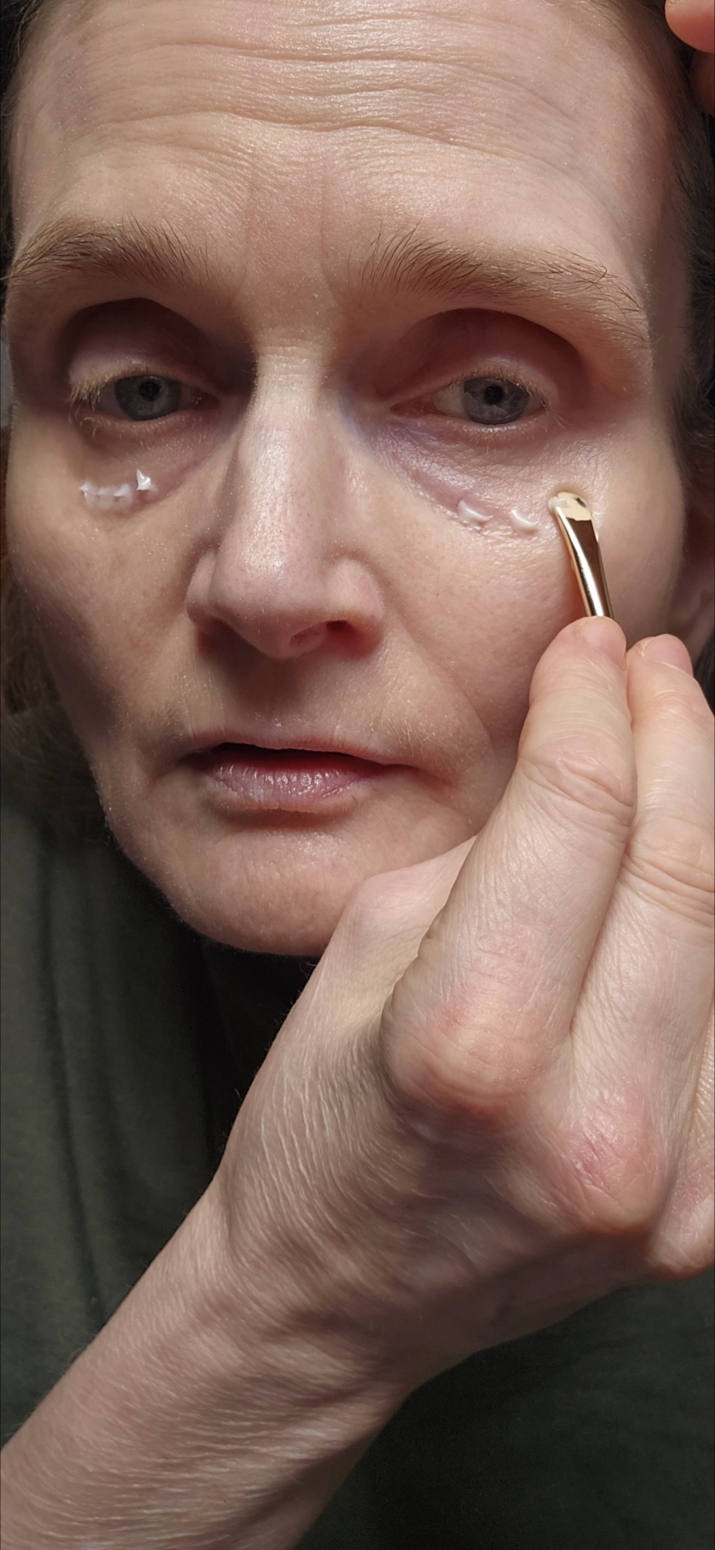 Dab-a-do under the eyes