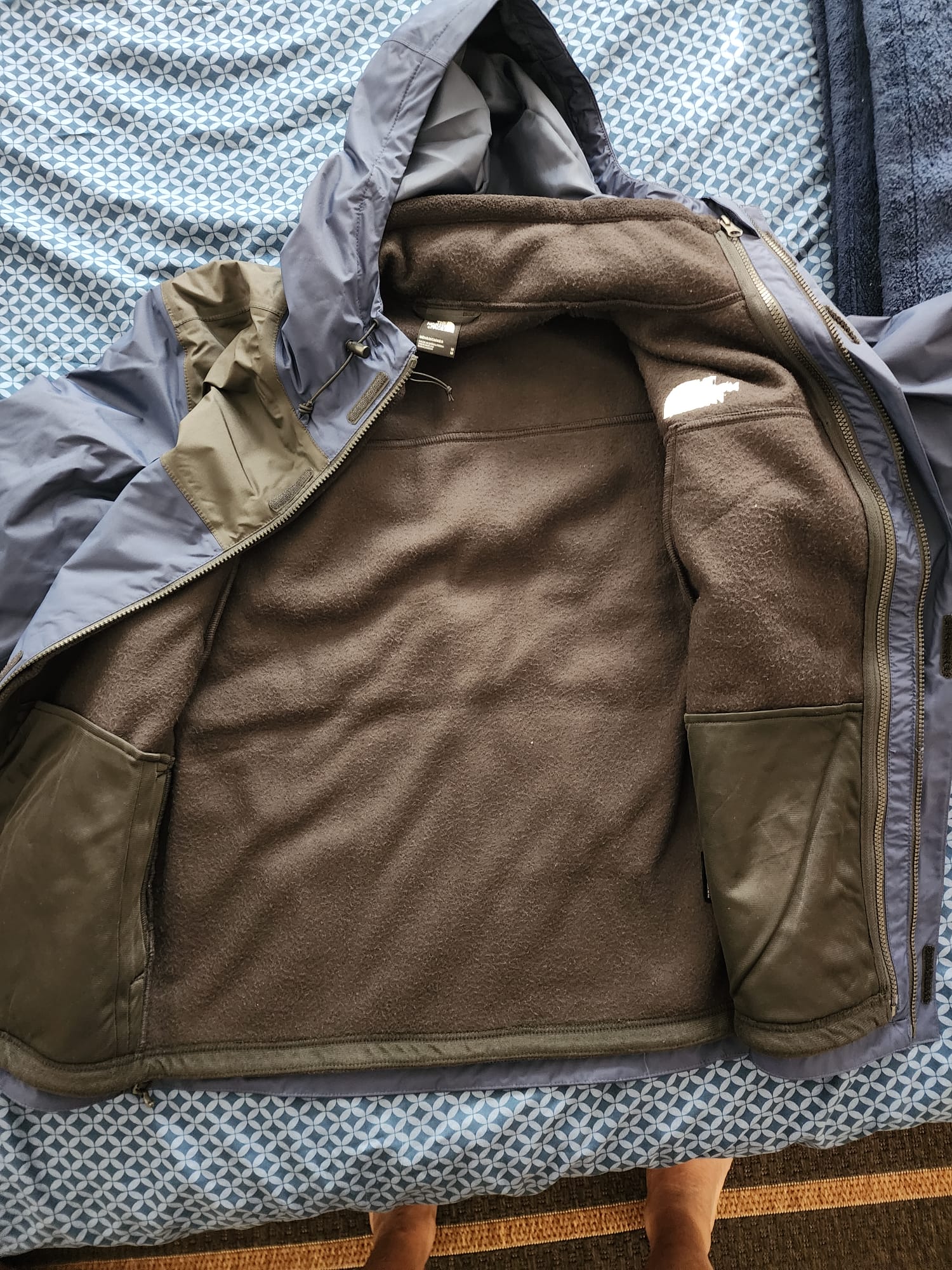 Navy Blue / TNF Black Outer Shell with Full TNF black Inner fleece