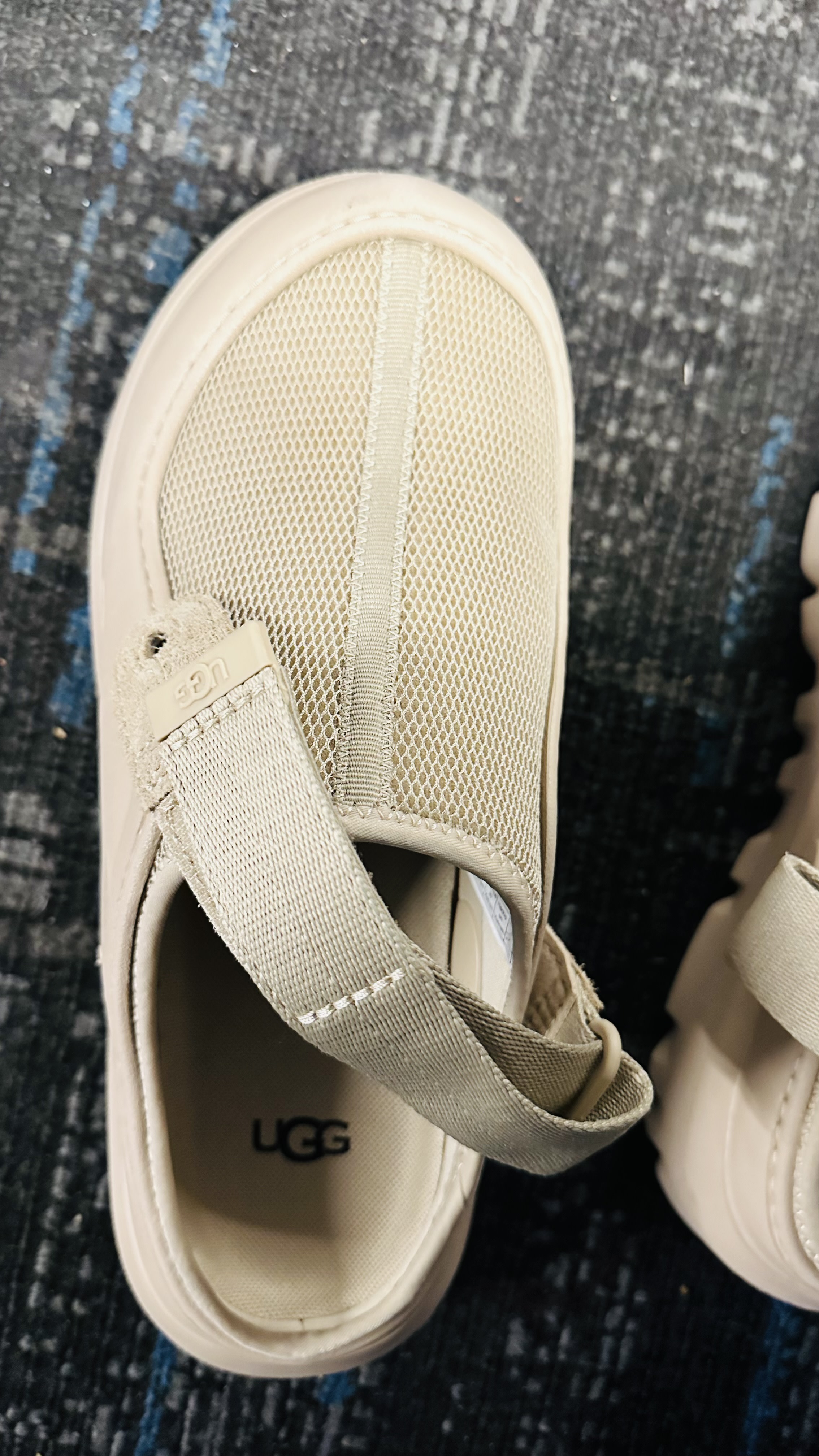 Strap detached after using it for 3 days