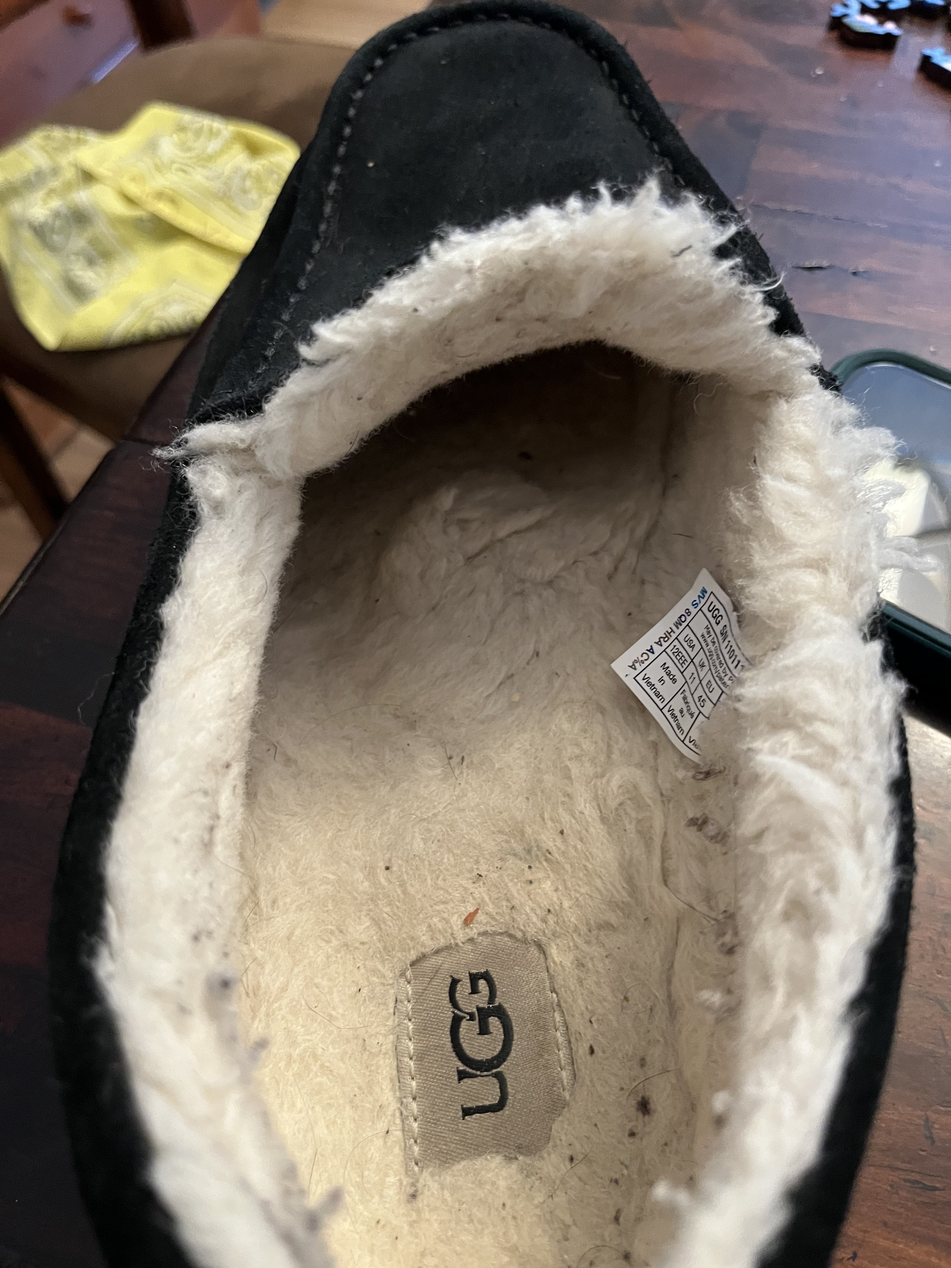 Inside bottom of slipper bunching up and forming ridges.