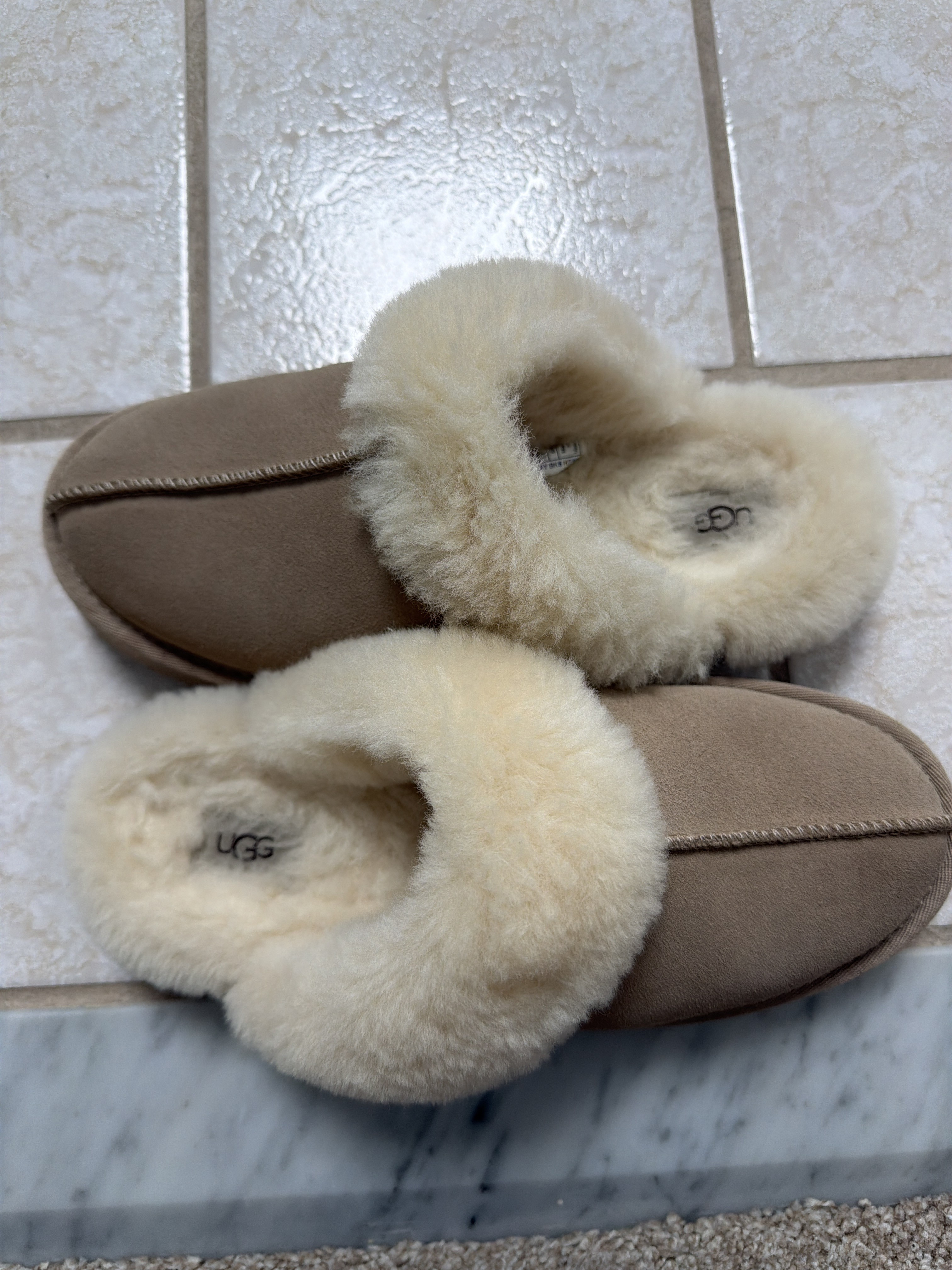 You can see the one shoe is lacking in the lining