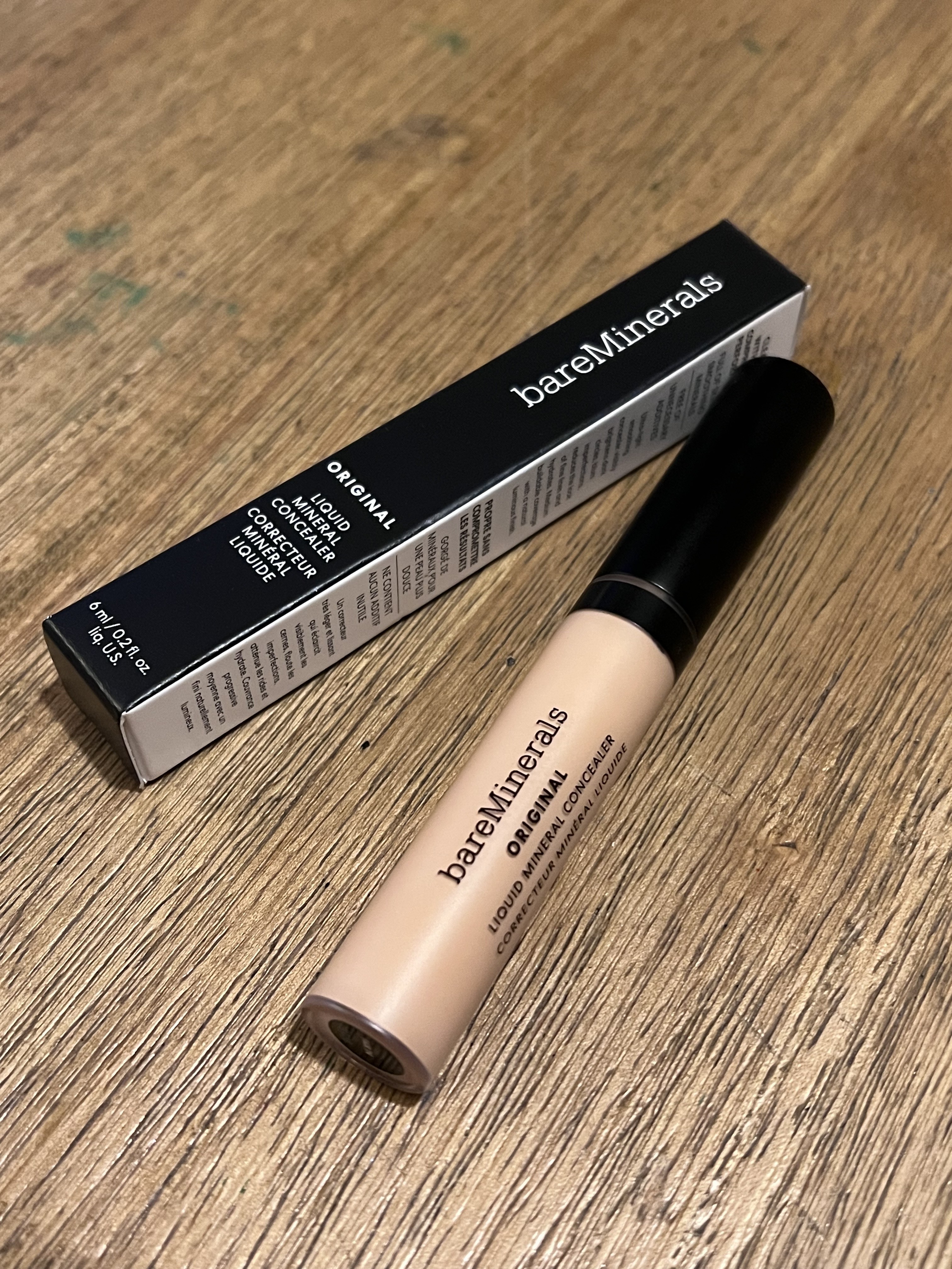 Light weight concealer