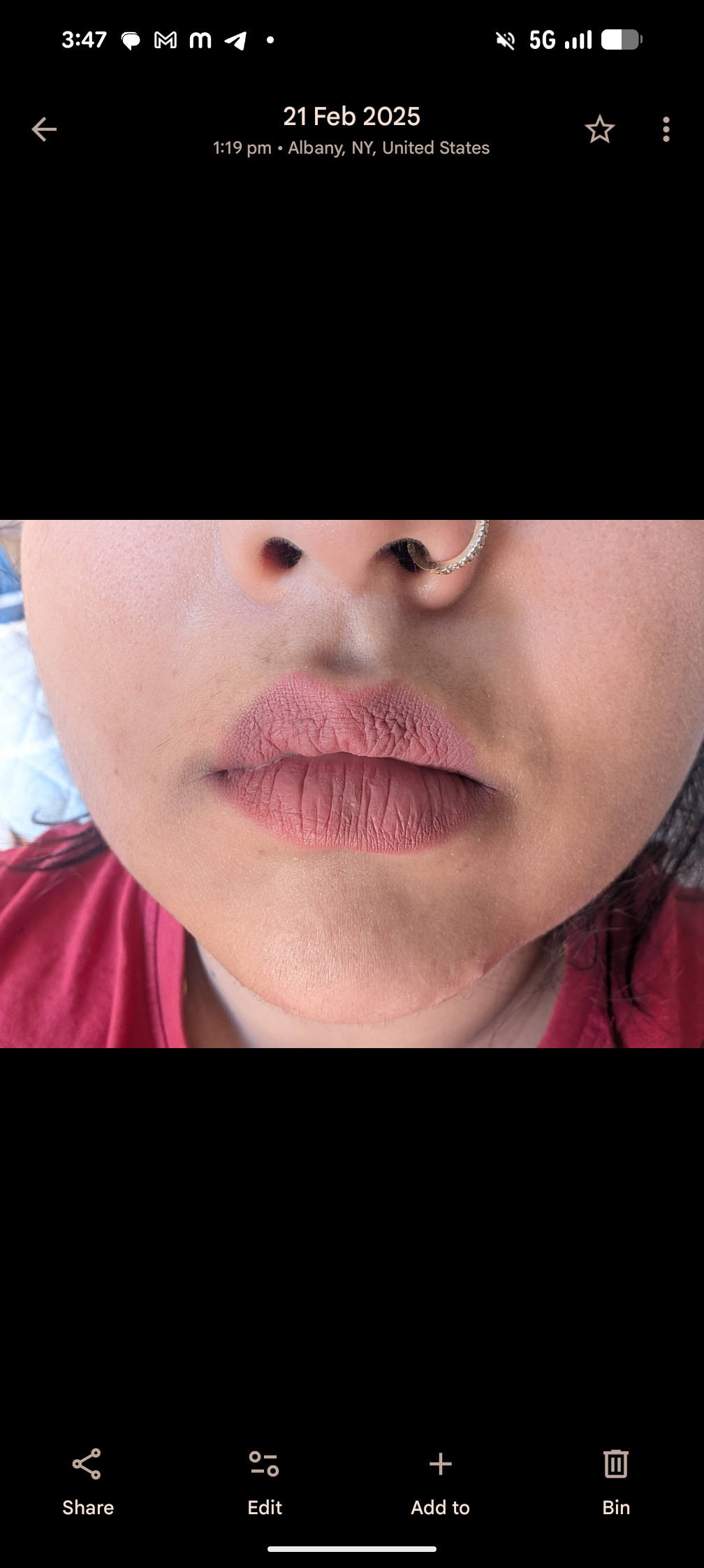 Lipstick colour in natural light