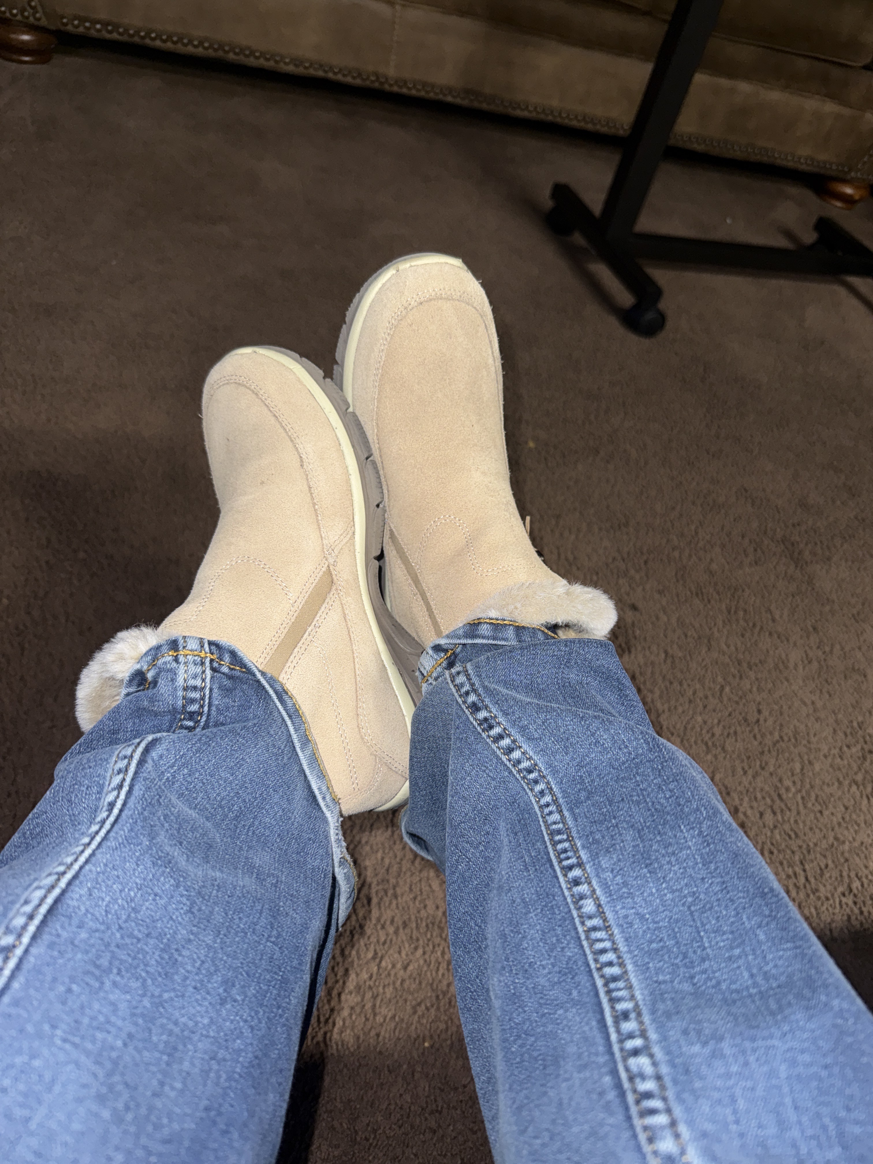 Skechers Women's Relaxed Fit: Easy Going - Cool Zip Winter Boots