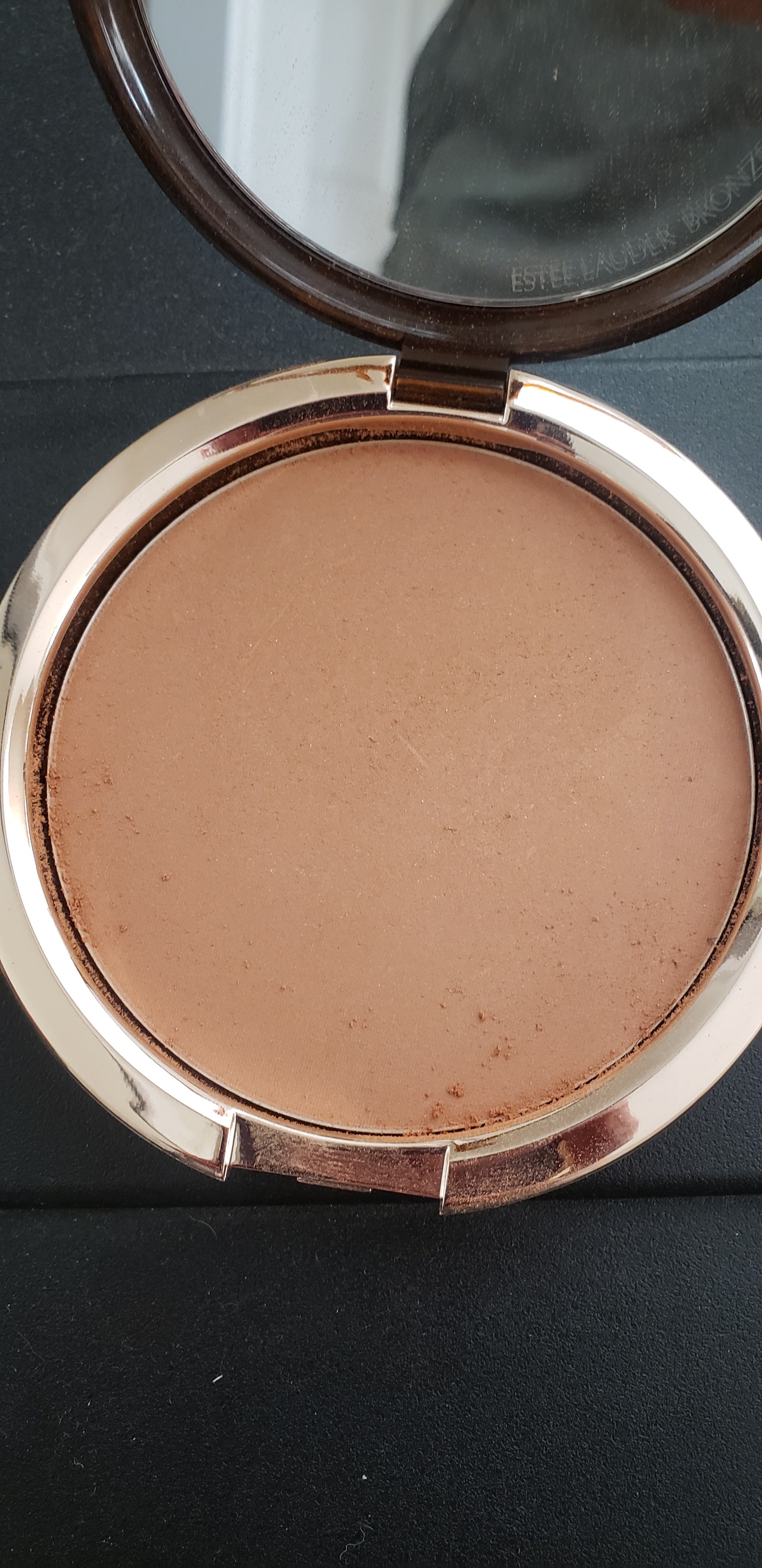 "Medium" goes on like "light" powder