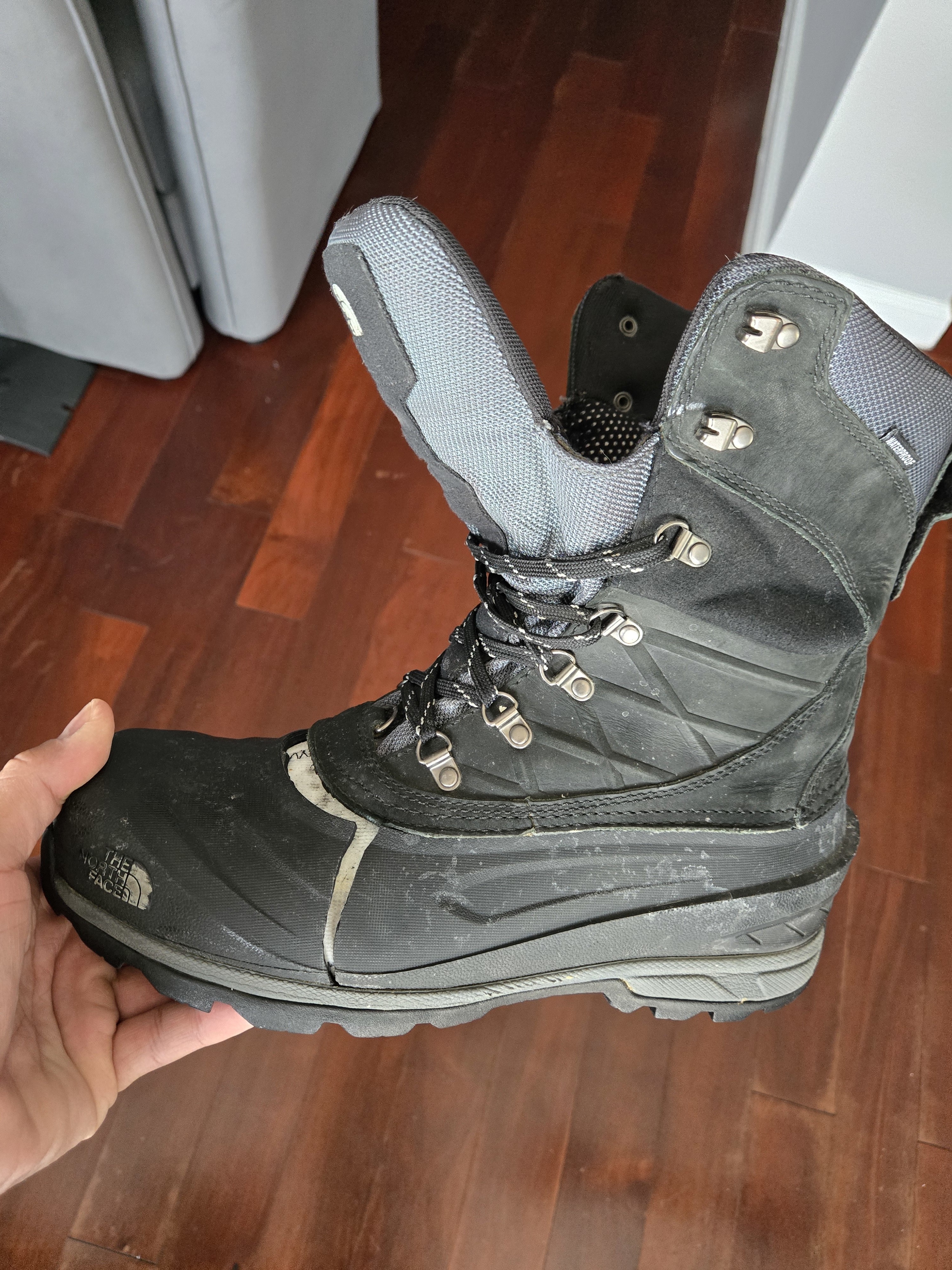 The North Face Men's Chilkat V 400 Lace-Up Boots - Macy's