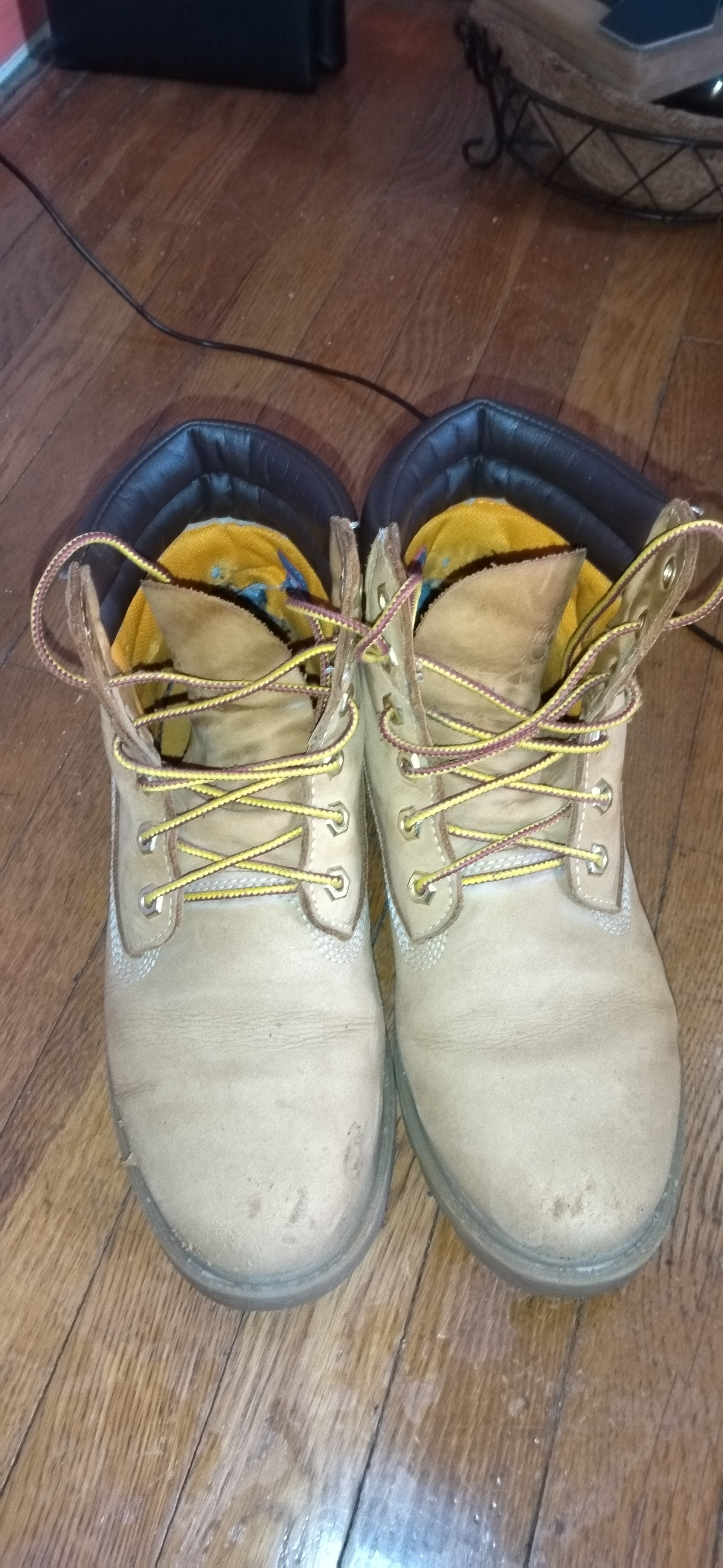 Too much wear and tear that happened quickly and easilly.