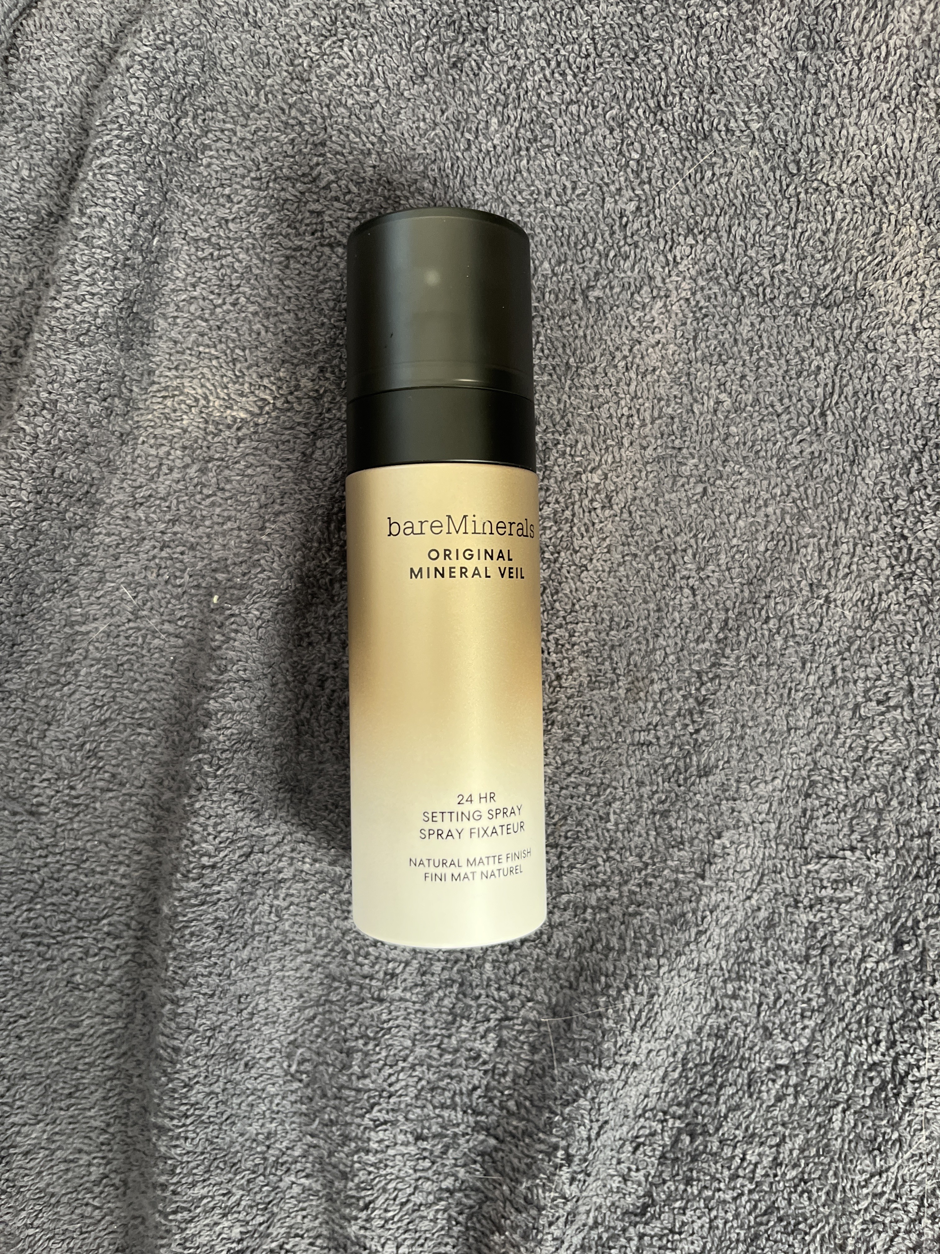 24 hour setting spray