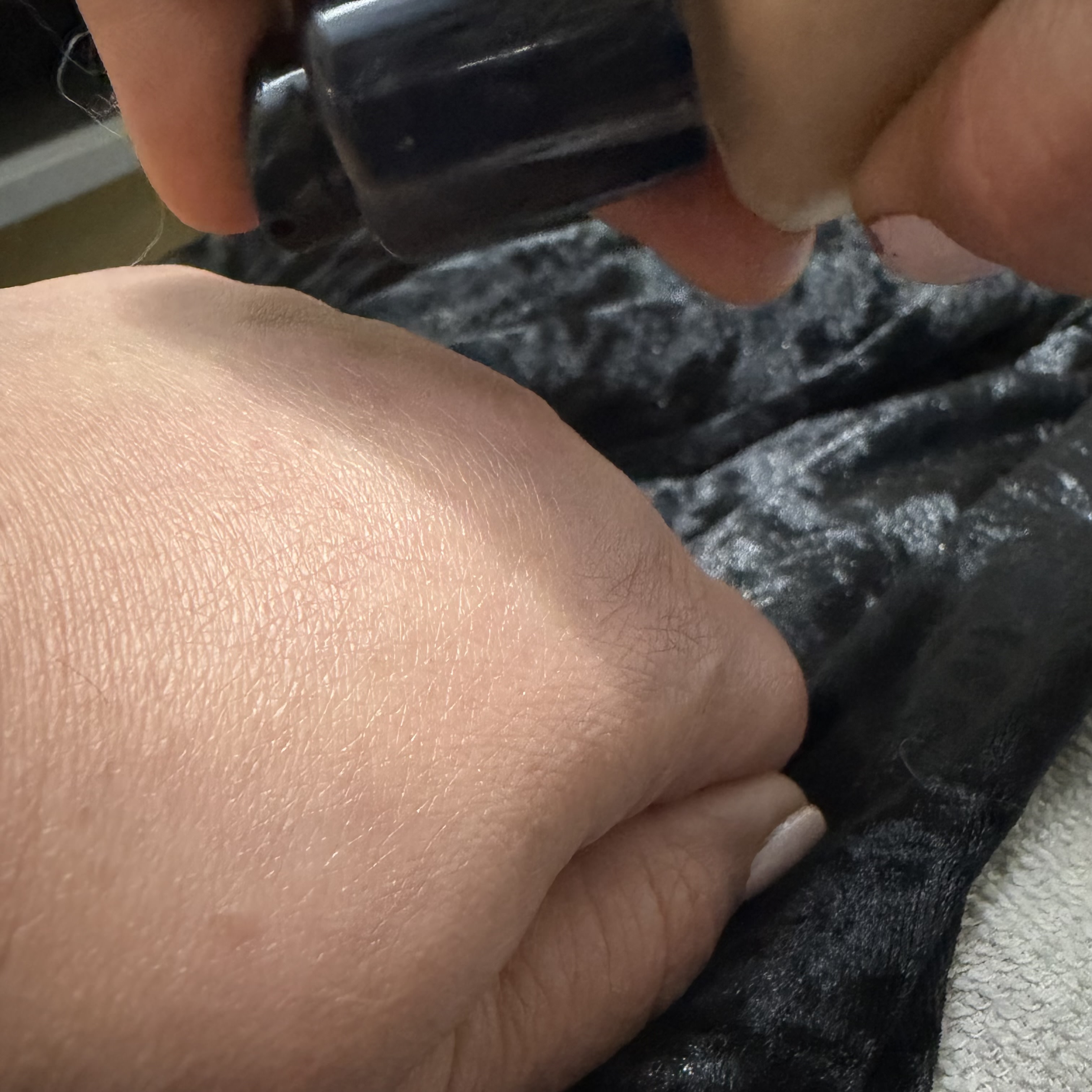 Squirting out foundation
