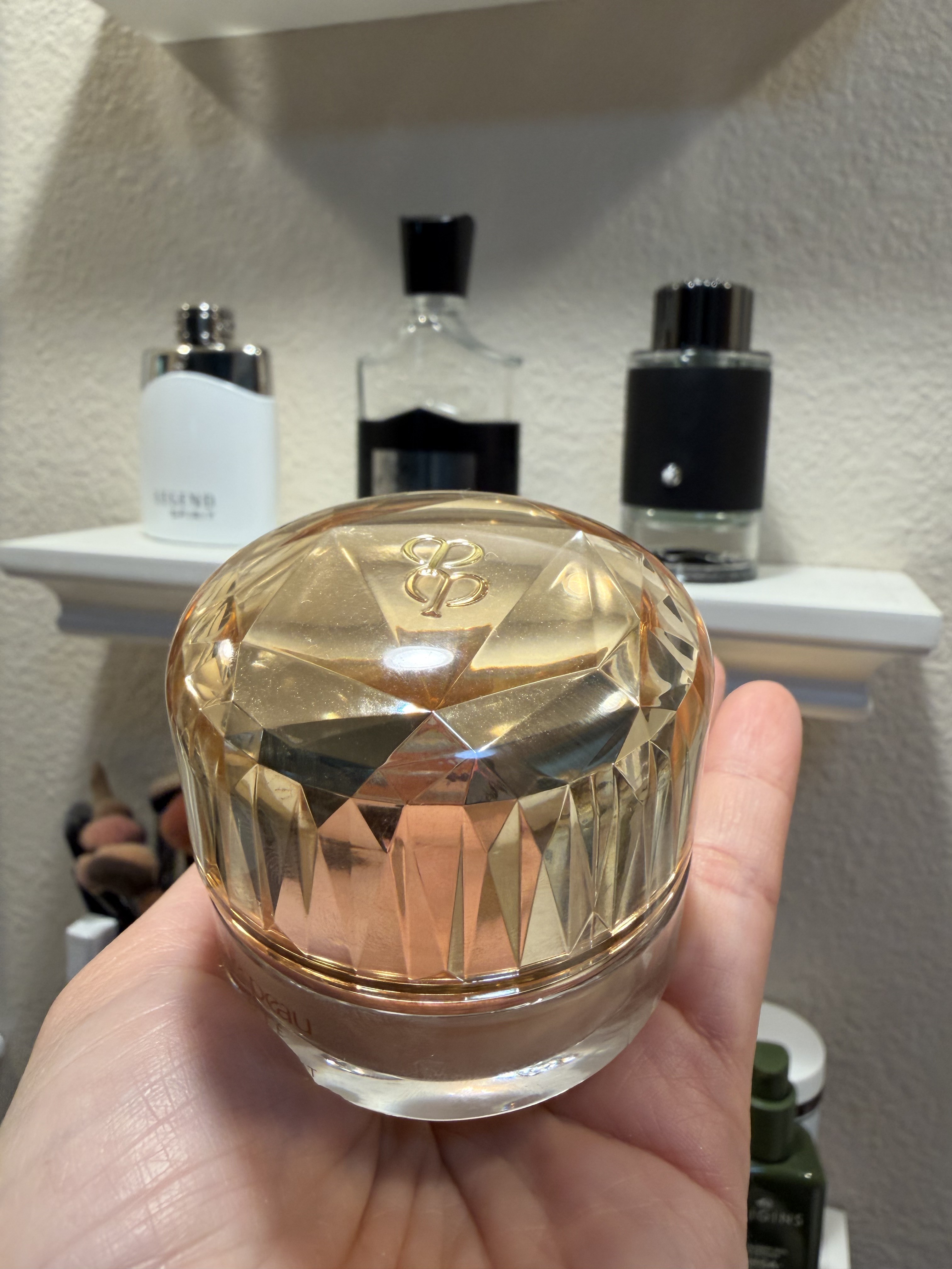 Clé de Peau Beauté The Foundation SPF 22 - Macy's