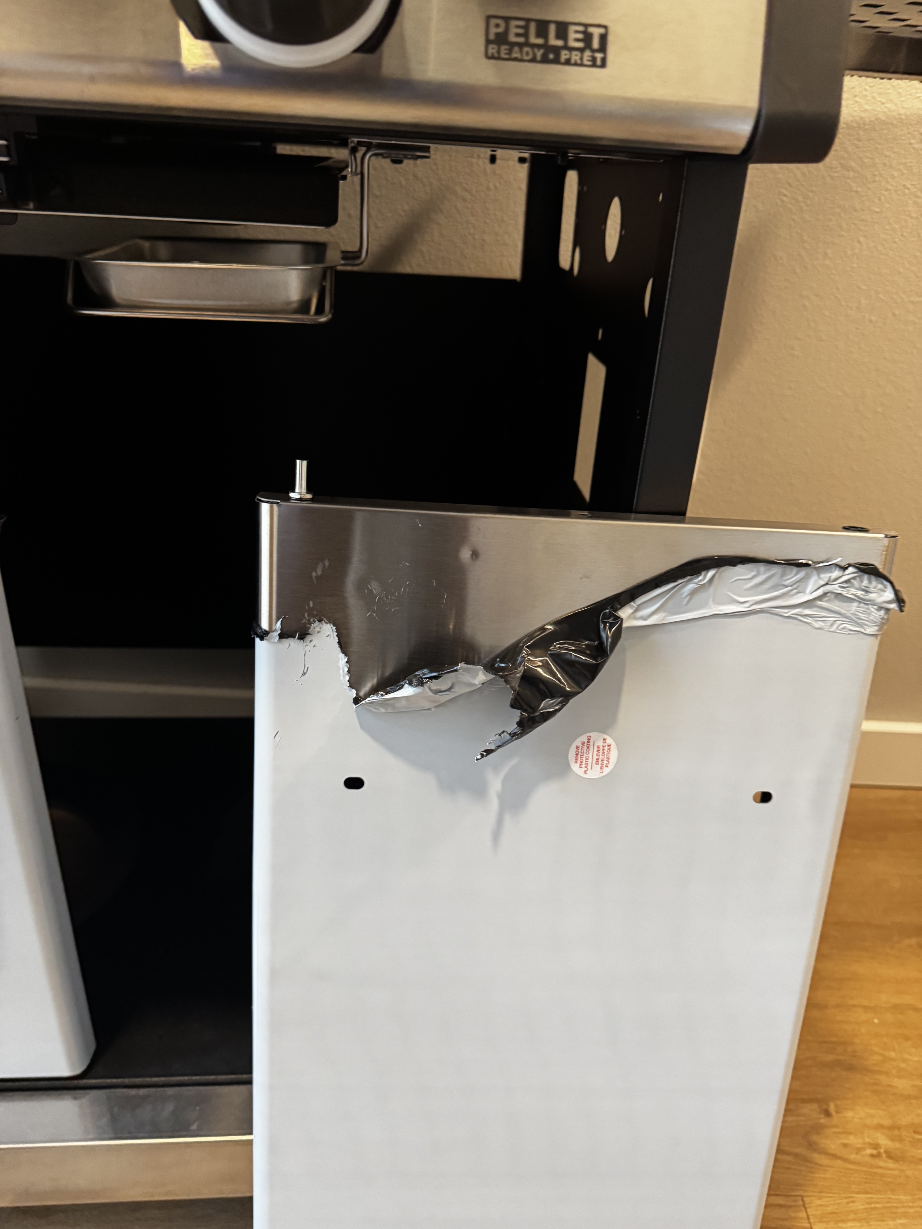 Pin you see at the top is supposed to be on the right side of that. This is the second door, the first one had the same sided pin but the handle on the bottom, which meant assembly was incorrect