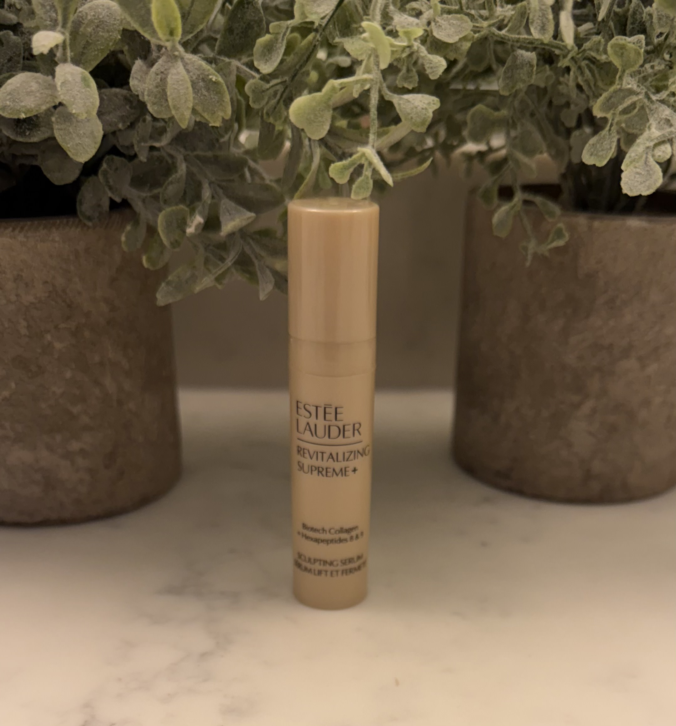 Estée Lauder Revitalizing Supreme+ Sculpting Face Serum for