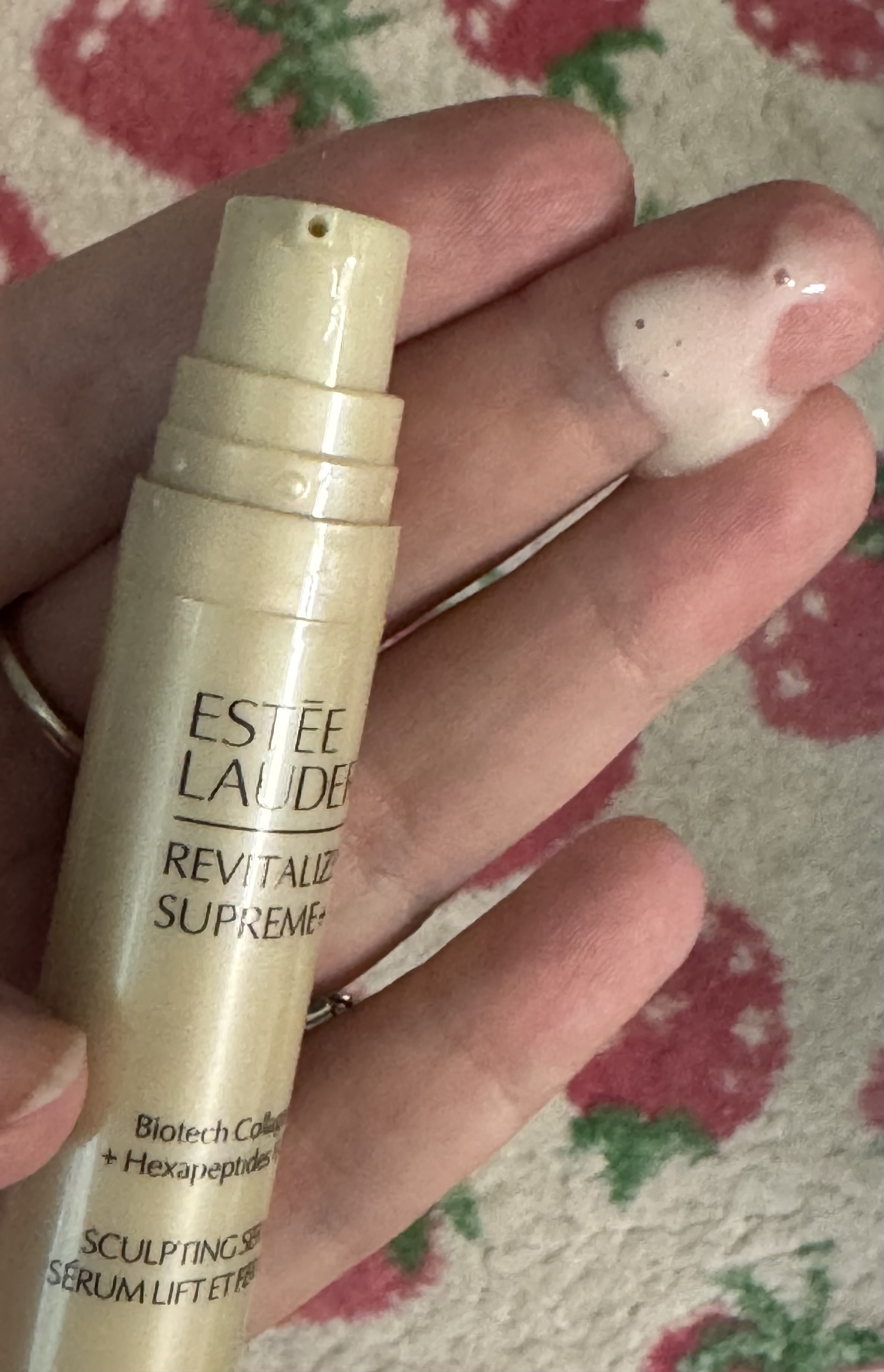 Estée Lauder Revitalizing Supreme+ Sculpting Face Serum for