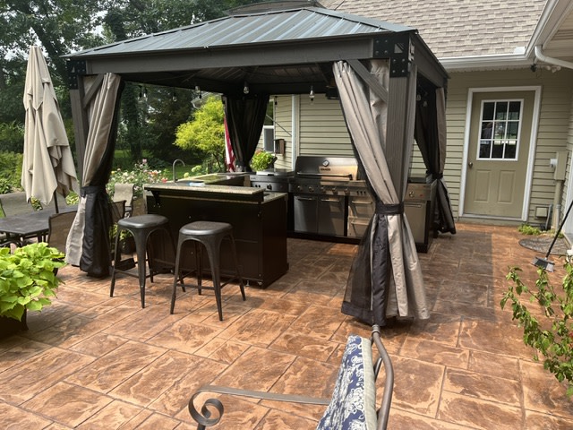 its the first unit on the right side of Island. Next to it is our 5 burner BBQ and then our griddle.