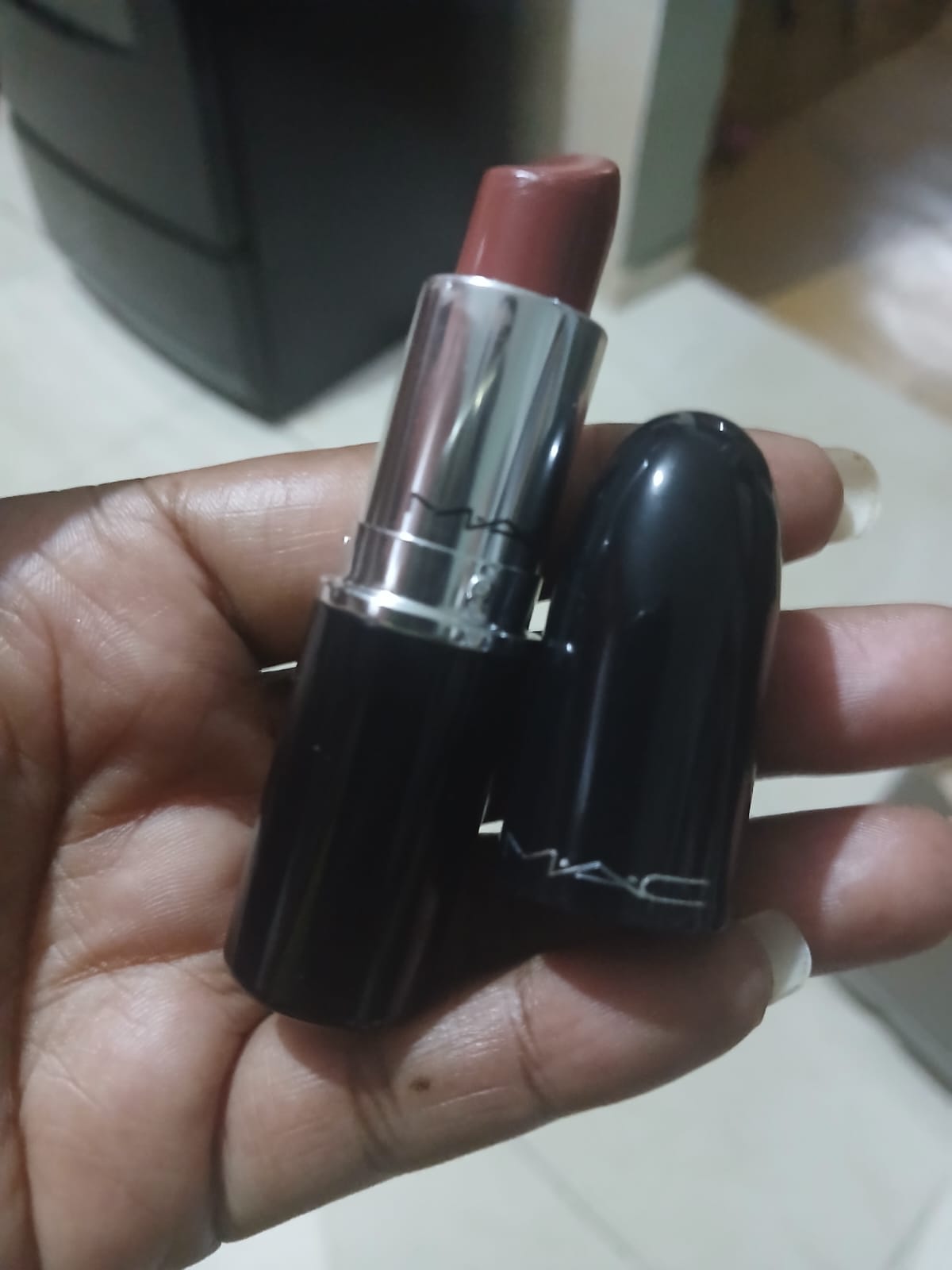 Gorgeous shade and super hydrating formula!