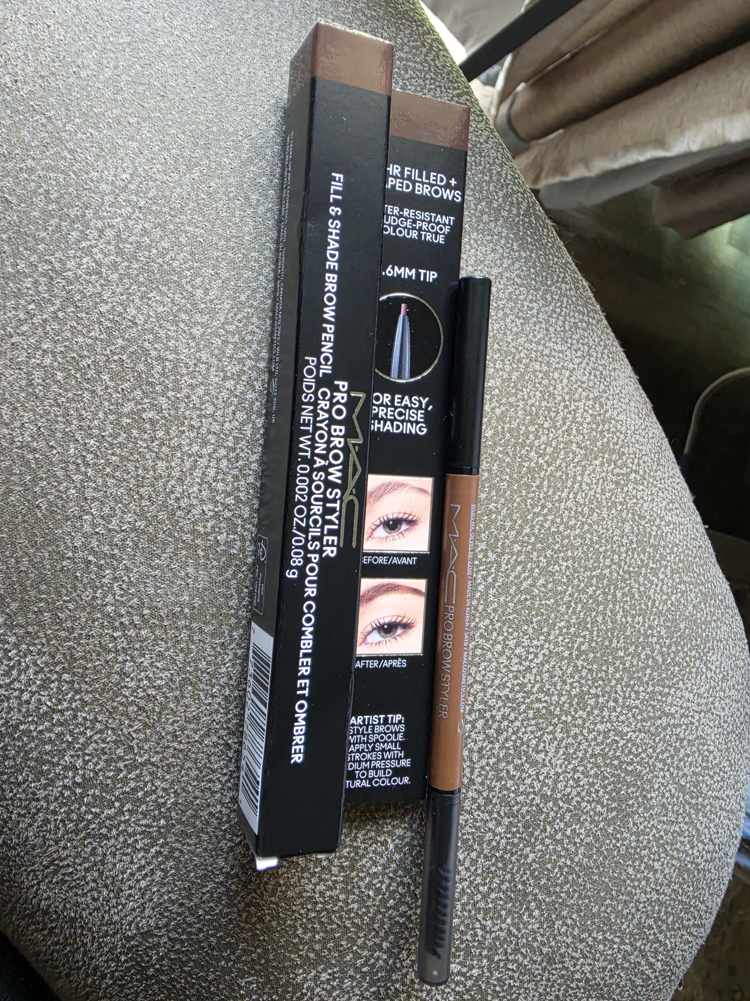 Beautiful and easy-to-use eyebrow definer ⭐⭐⭐⭐